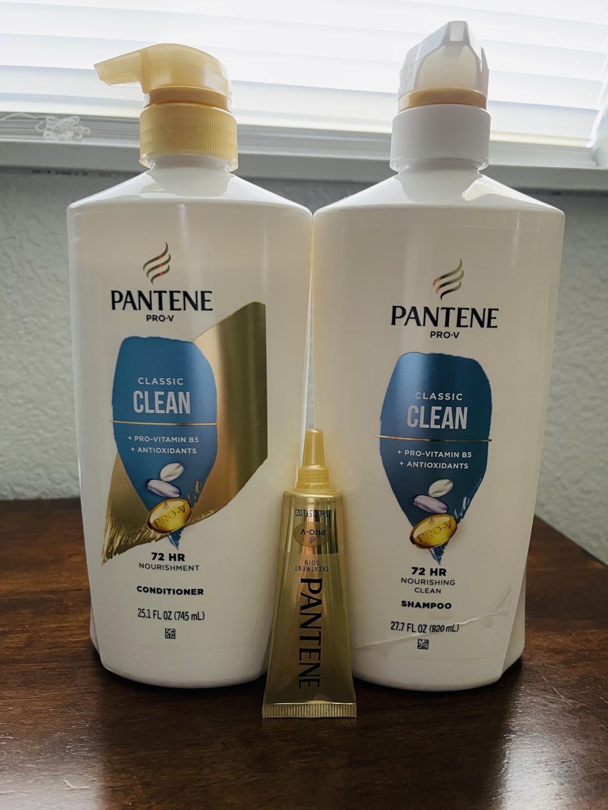 Pantene Shampoo & Conditioner Set, Daily Moisture Renewal - Pro-V Nutrients for Dry, Color-Treated, Straight to Curly Hair, 72-Hour Hydration & Softness, 52.8 Oz Total + Miracle Rescue Shot (0.5 Oz) Customer Review Pantene Shampoo & Conditioner Set, Daily Moisture Renewal - Pro-V Nutrients for Dry, Color-Treated, Straight to Curly Hair, 72-Hour Hydration & Softness, 52.8 Oz Total + Miracle Rescue Shot (0.5 Oz) - Customer Photo 4