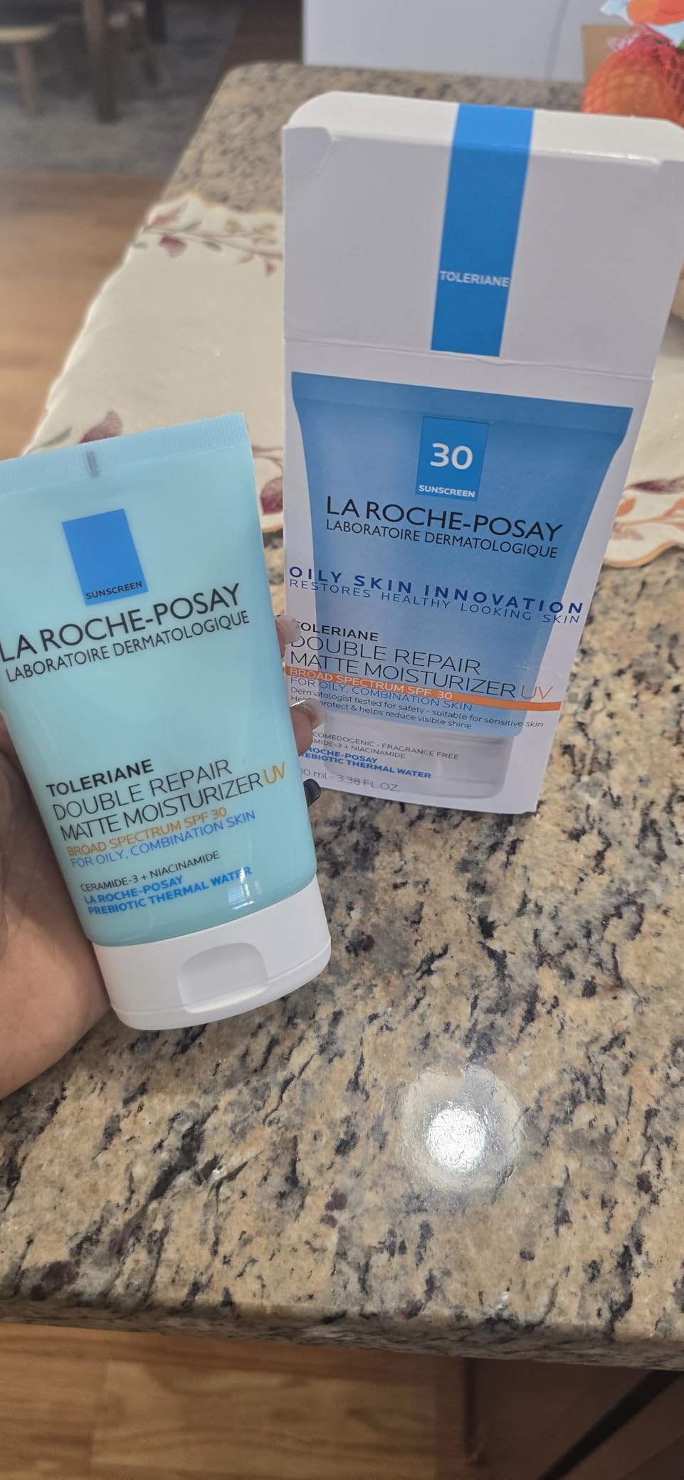 La Roche-Posay Toleriane Double Repair Matte Face Moisturizer, Daily Moisturizer For Oily Skin With Ceramide And Niacinamide For All Skin Tones, Oil Free, Non-Comedogenic, Available with SPF 30 - Customer Photo 1