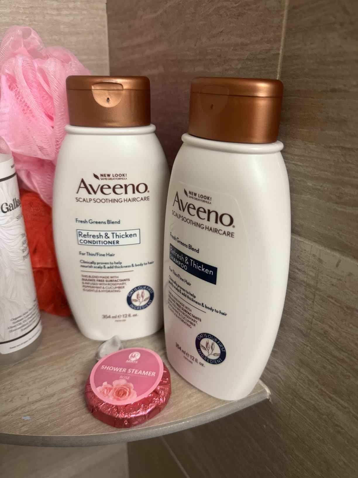Aveeno Fresh Greens Shampoo and Conditioner Set, Sulfate Free, Clarifying & Volumizing for Thin or Fine Hair, Rosemary Peppermint Cucumber Nourish & Thicken, Color Safe Paraben Free, 12 Fl Oz, 2 Count Customer Review Aveeno Fresh Greens Shampoo and Conditioner Set, Sulfate Free, Clarifying & Volumizing for Thin or Fine Hair, Rosemary Peppermint Cucumber Nourish & Thicken, Color Safe Paraben Free, 12 Fl Oz, 2 Count - Customer Photo 1