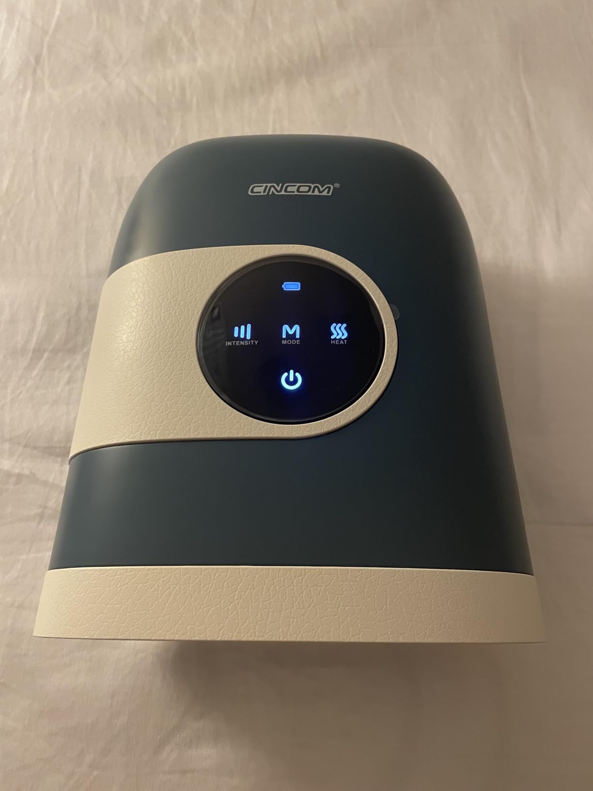 CINCOM Upgraded Hand Massager with Heat and Compression for Arthritis and Carpal Tunnel - Cordless & Rechargeable, Gifts for Women Customer Review CINCOM Upgraded Hand Massager with Heat and Compression for Arthritis and Carpal Tunnel - Cordless & Rechargeable, Gifts for Women - Customer Photo 1
