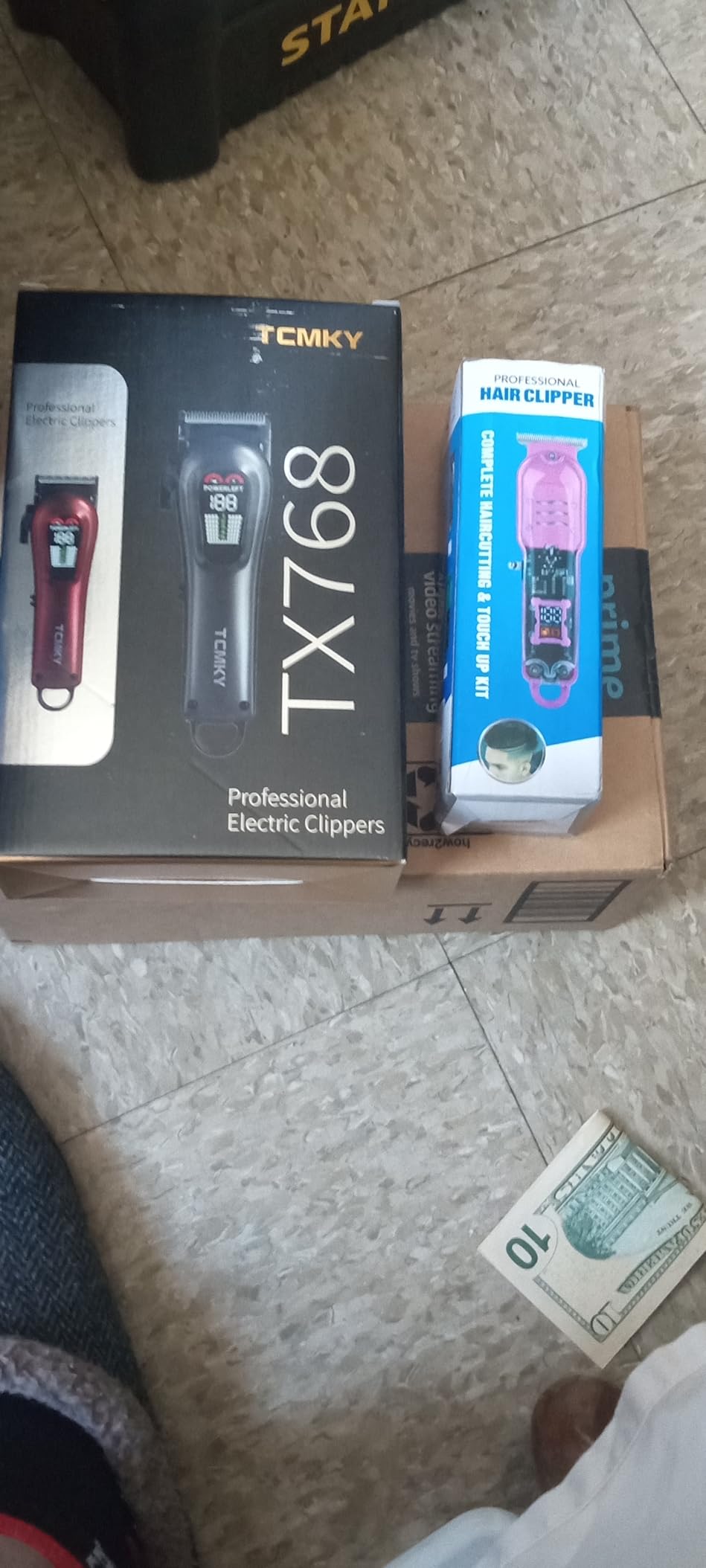 Hair Clippers for Men Professional Clippers for Men Cordless&Corded Barber Clippers for Hair Cutting & Grooming. Rechargeable Hair Trimmer Kit for Household (Red) Customer Review Hair Clippers for Men Professional Clippers for Men Cordless&Corded Barber Clippers for Hair Cutting & Grooming. Rechargeable Hair Trimmer Kit for Household (Red) - Customer Photo 2