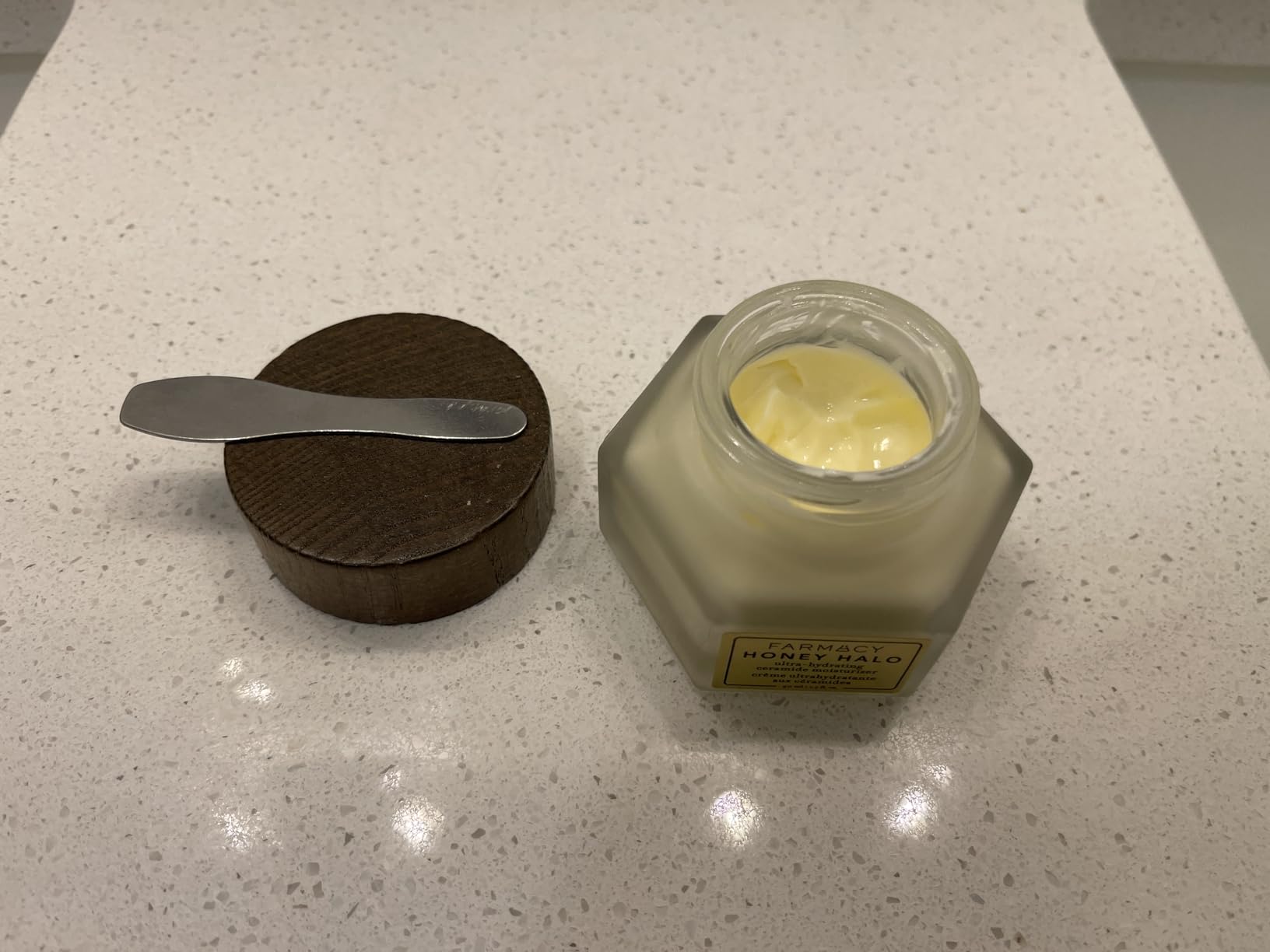 Farmacy Ceramide Face Moisturizer - Honey Halo Hydrating Facial Moisturizer for Dry Skin - Plumps, Soothes + Restores Skin with Potent Ceramides + Buckwheat Honey for a Dewy, Healthy Glow (9ml) - Customer Photo 3