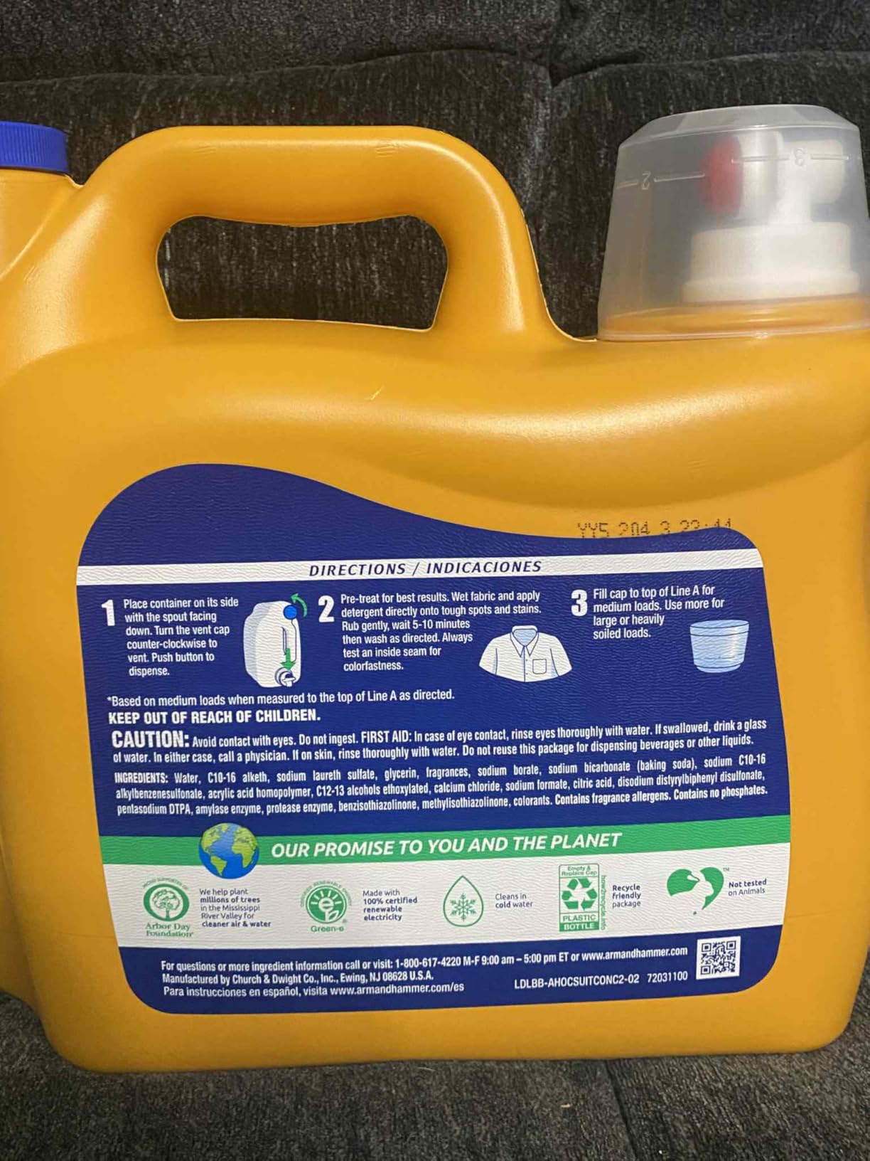 ARM & HAMMER Plus OxiClean Odor Blasters Fresh Burst, 128 Loads Liquid Laundry Detergent, 166.5 Fl oz Customer Review ARM & HAMMER Plus OxiClean Odor Blasters Fresh Burst, 128 Loads Liquid Laundry Detergent, 166.5 Fl oz - Customer Photo 1
