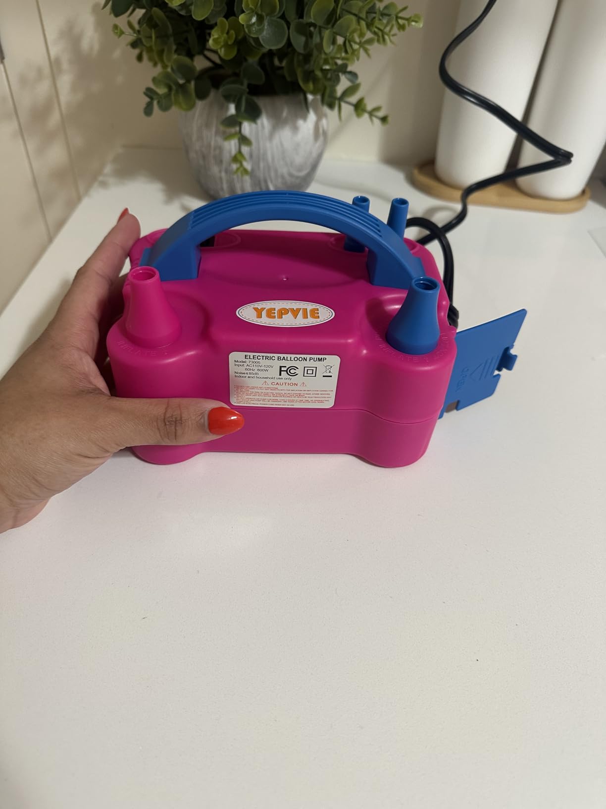 Electric Balloon Pump, Portable 2 Modes Balloon Blower Machine with 14 Balloon Arch Kits, Air Pump for Balloon, Balloon Inflator for Party Decoration Customer Review Electric Balloon Pump, Portable 2 Modes Balloon Blower Machine with 14 Balloon Arch Kits, Air Pump for Balloon, Balloon Inflator for Party Decoration - Customer Photo 1
