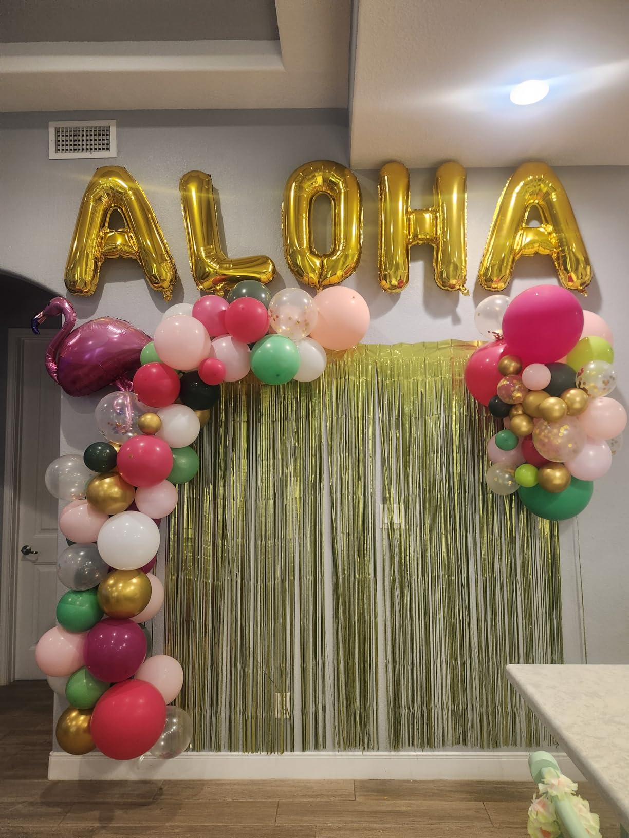 Electric Balloon Pump, Portable 2 Modes Balloon Blower Machine with 14 Balloon Arch Kits, Air Pump for Balloon, Balloon Inflator for Party Decoration Customer Review Electric Balloon Pump, Portable 2 Modes Balloon Blower Machine with 14 Balloon Arch Kits, Air Pump for Balloon, Balloon Inflator for Party Decoration - Customer Photo 3
