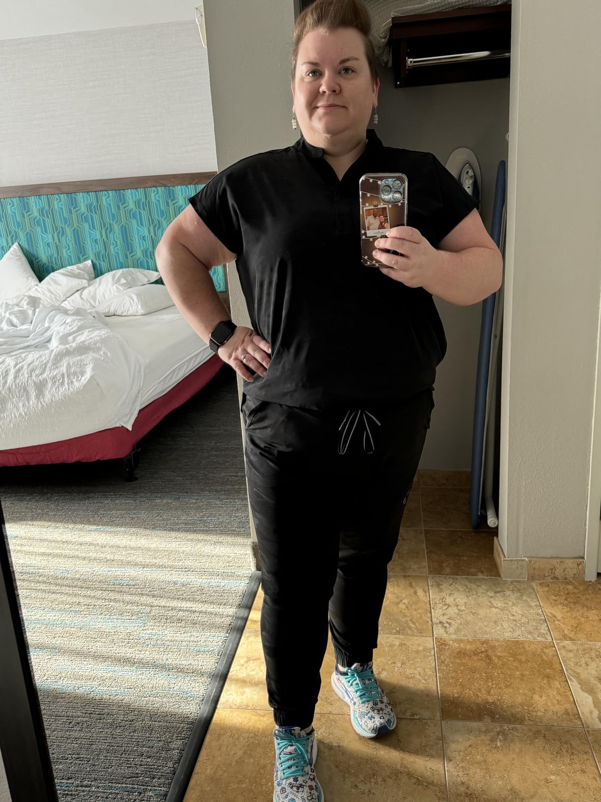 Healing Hands Women's Jogger Scrub Pant 7 Pockets Elastic Drawstring, with Moisture Wicking & 2-Way Stretch Technology - 9244 Customer Review Healing Hands Women's Jogger Scrub Pant 7 Pockets Elastic Drawstring, with Moisture Wicking & 2-Way Stretch Technology - 9244 - Customer Photo 2