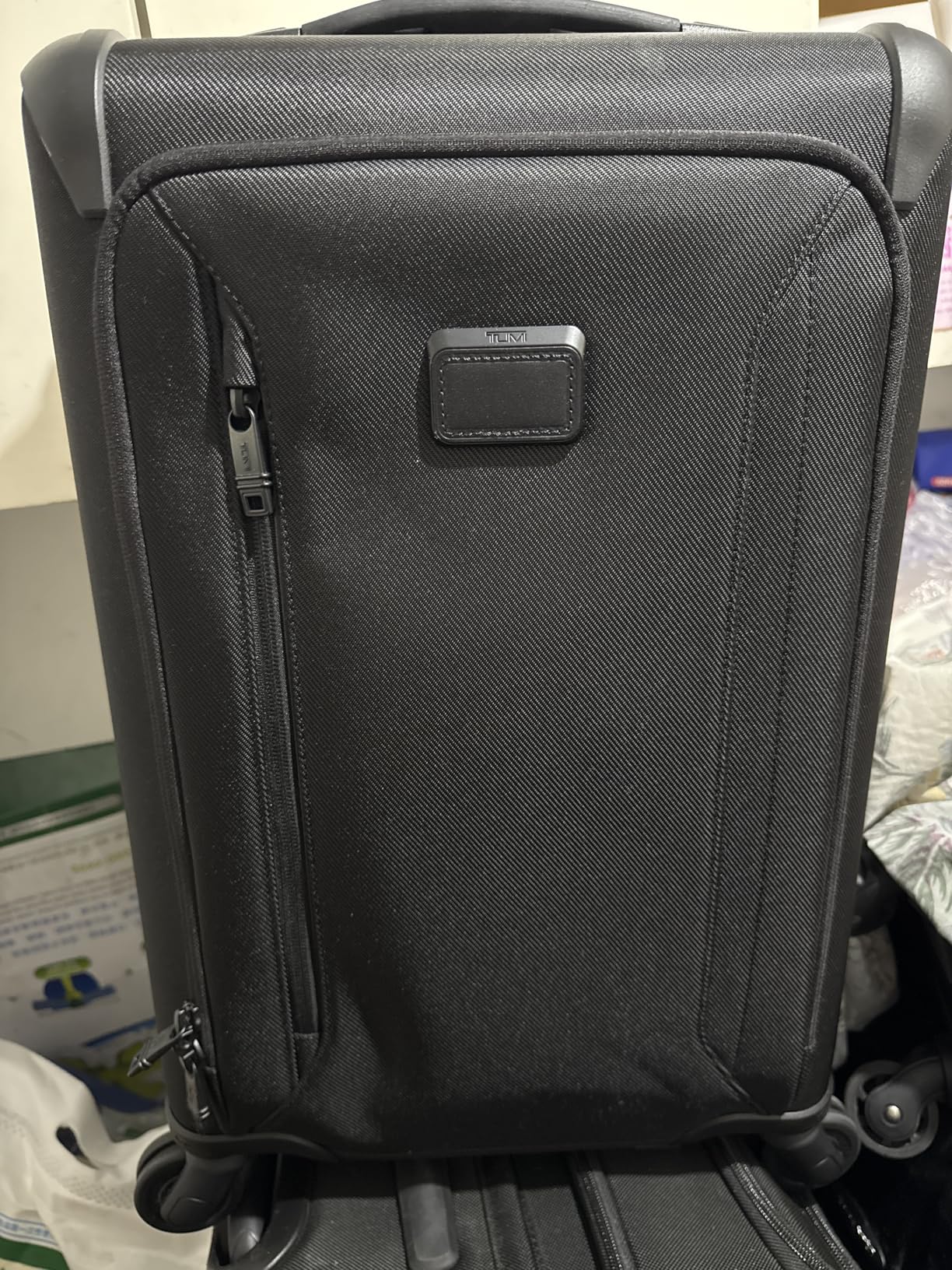 TUMI - Aerotour 4 Wheel Expandable Luggage - Men's and Women's Lightweight Business and Leisure Travel Suitcase - 21.75