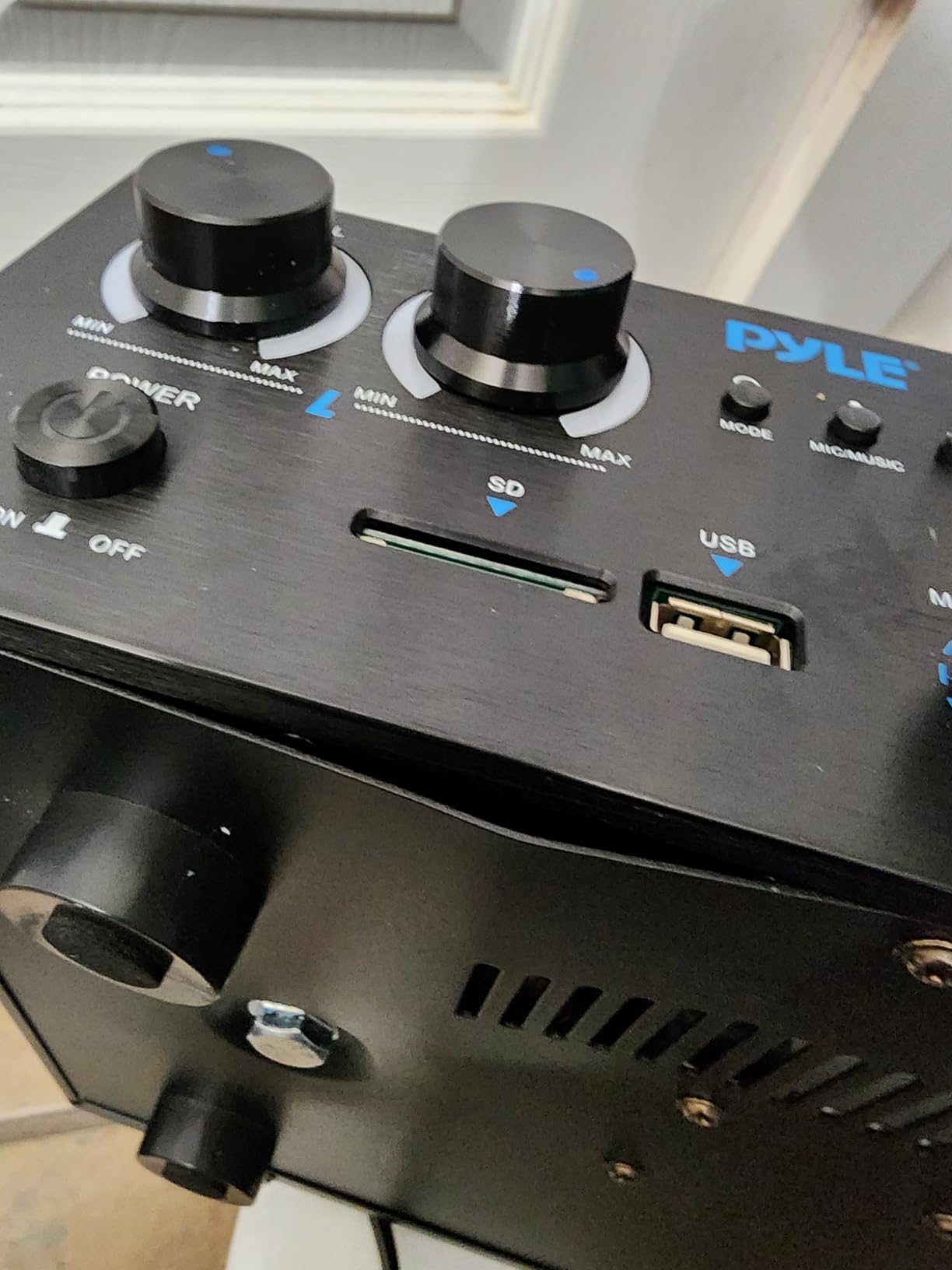 Pyle Bluetooth Home Audio Theater Amplifier Stereo Receiver- 4 Channel, 800 Watt Sound System w/ MP3,USB,SD,AUX,RCA,FM,MIC, Headphone, Reverb Delay, LED Vol, for Home/Studio/Theater Speakers- PDA77BU - Customer Photo 3