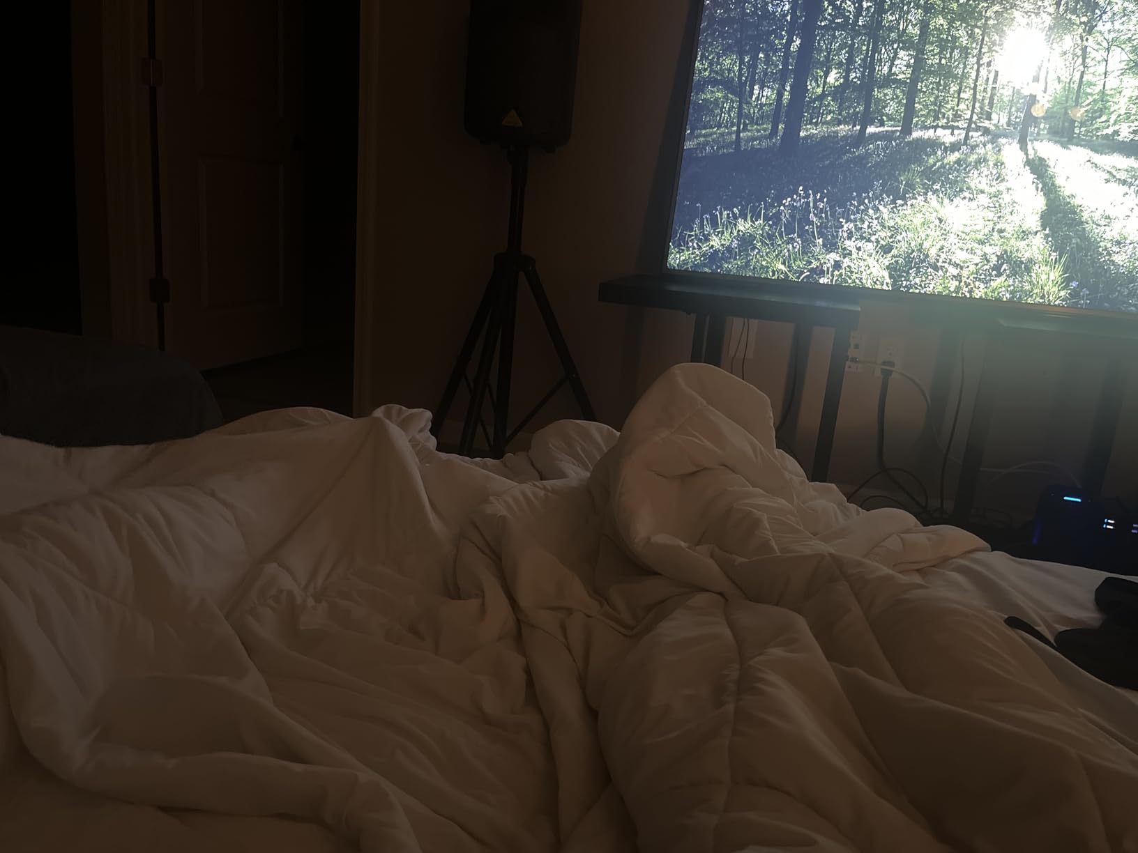 Bedsure Cooling Comforter Queen Size - Cooling Blankets for Hot Sleepers, Lightweight Comforter for Summer with Dual-Sided Cool Tech, Soft Breathable Cold Blanket for Sleeping, Grey, 88x88 Inches - Customer Photo 1