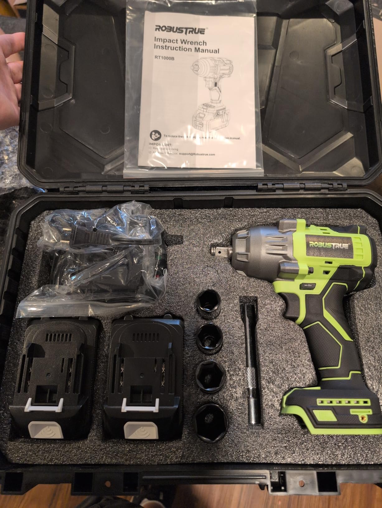 1400N.m (1032ft-lbs) Cordless Impact Wrench, 1/2 High Torque Brushless Impact Gun, 2400RPM Power, 2 x 4.0Ah Batteries, Fast Charger, Impact Wrench for Heavy Duty Truck RV Mower - Customer Photo 1