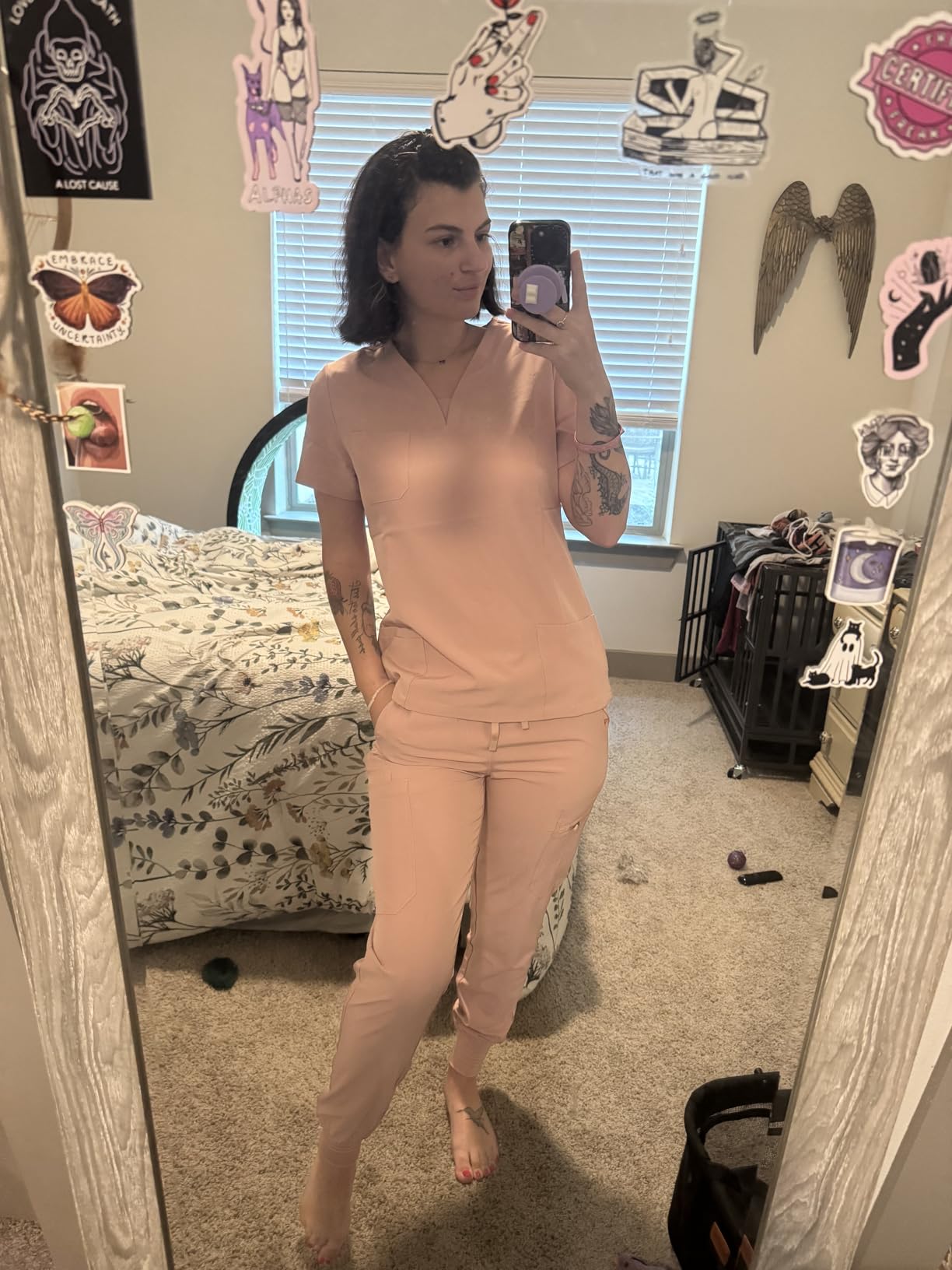 COZYFIT Scrubs for Women - V-Neck Top & Cargo Pants Scrubs Set with 10 Pockets Customer Review COZYFIT Scrubs for Women - V-Neck Top & Cargo Pants Scrubs Set with 10 Pockets - Customer Photo 2