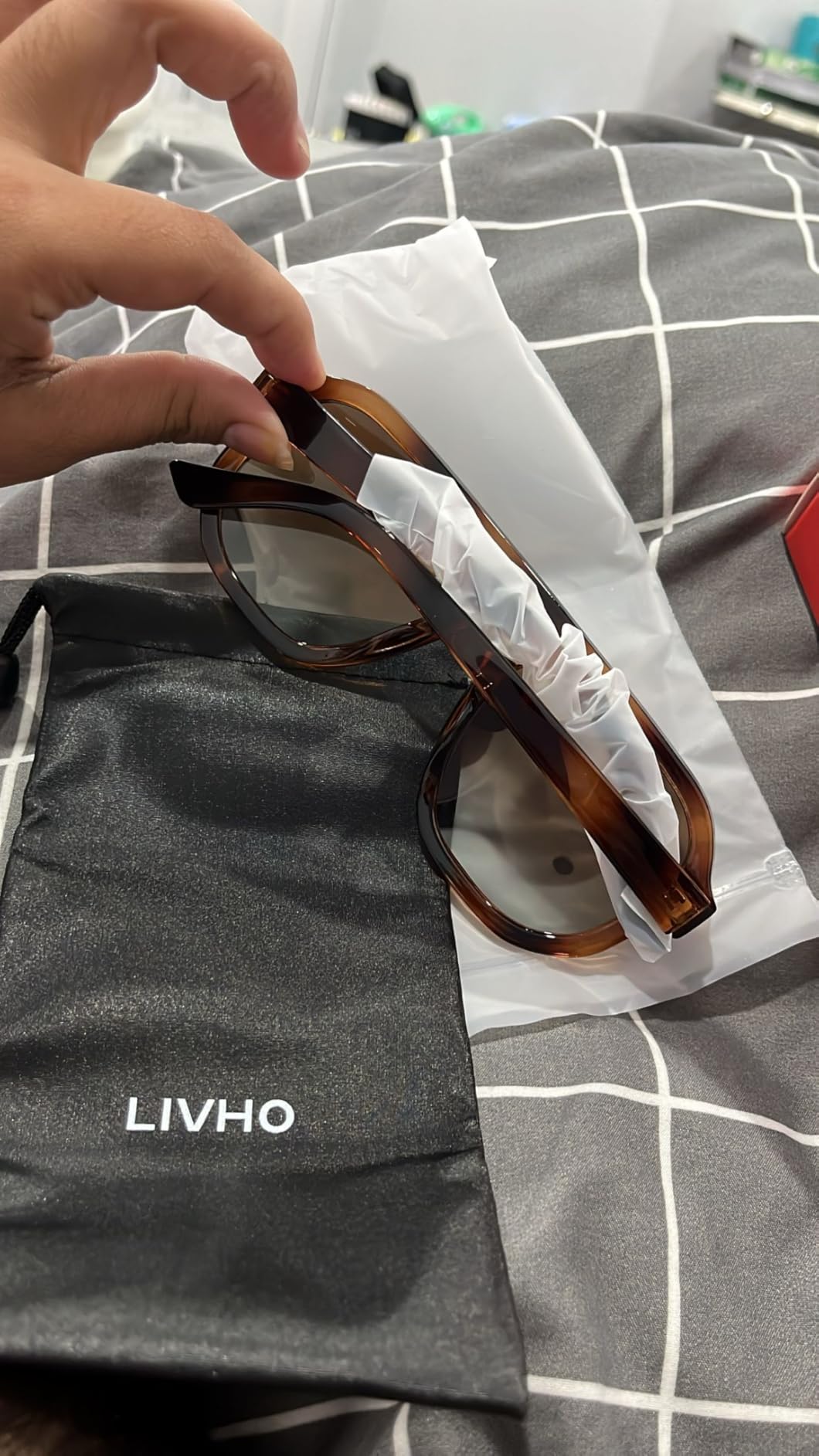 livho Trendy Polarized Square Aviator Sunglasses Women Men Square Eyewear Frame, Retro Sun Glasses for Women Men 2025 Shades - Customer Photo 1