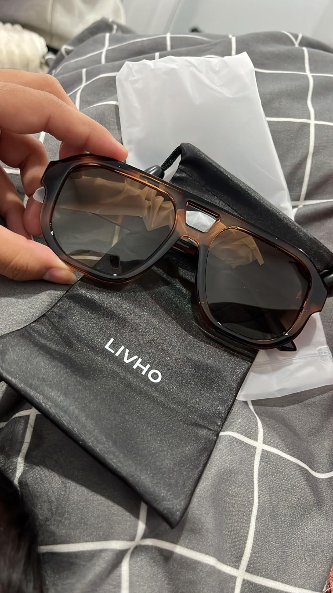 livho Trendy Polarized Square Aviator Sunglasses Women Men Square Eyewear Frame, Retro Sun Glasses for Women Men 2025 Shades - Customer Photo 2
