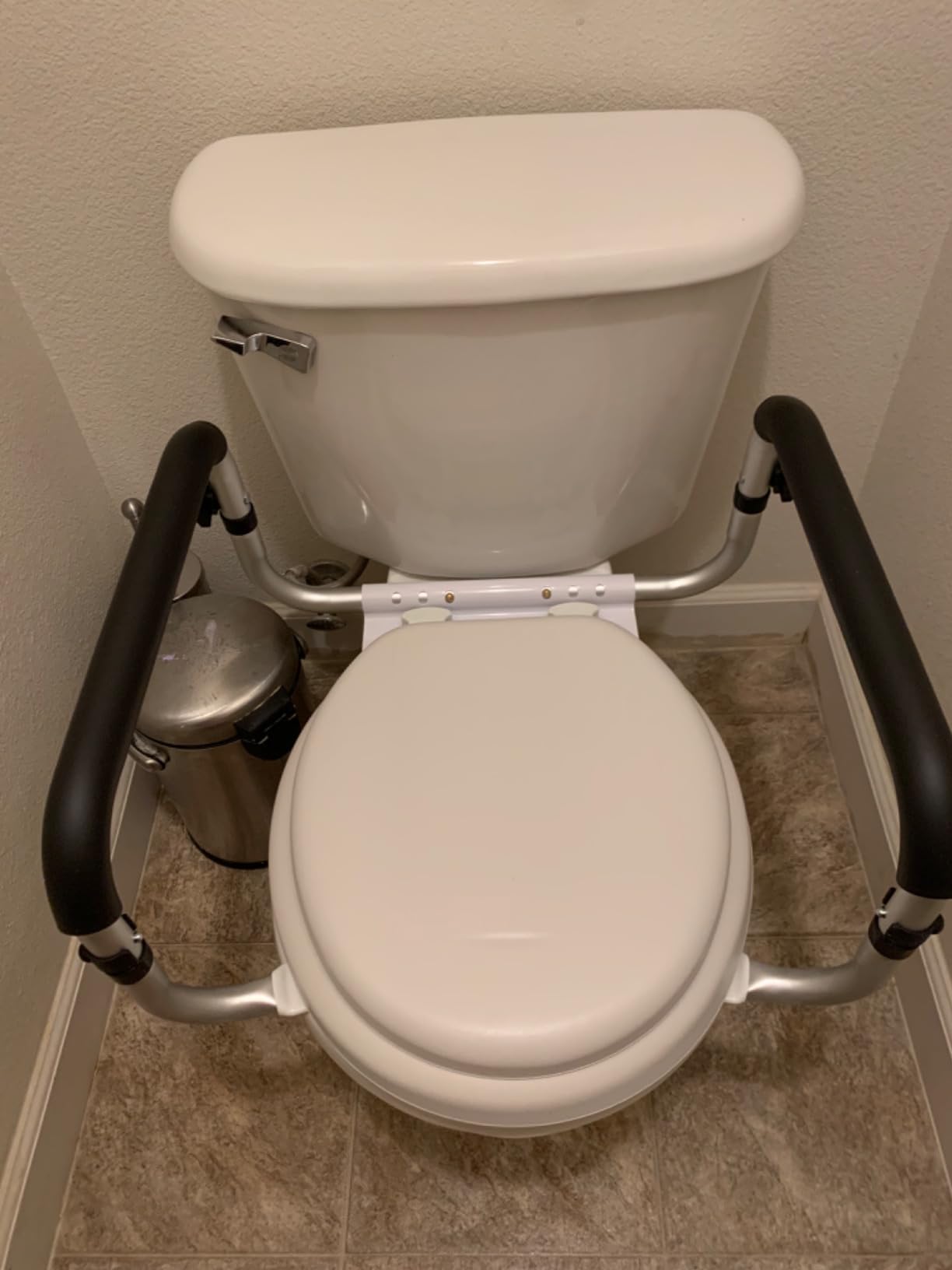 BIRDROCK HOME Toilet Seat Safety Rail for Seniors | Handrail Support Safety Frame for Bathroom | Easy Install - Elderly, Handicap, Bariatrics, Medical Disabled | Raised, Elevated, Assistance, Commode Customer Review BIRDROCK HOME Toilet Seat Safety Rail for Seniors | Handrail Support Safety Frame for Bathroom | Easy Install - Elderly, Handicap, Bariatrics, Medical Disabled | Raised, Elevated, Assistance, Commode - Customer Photo 2