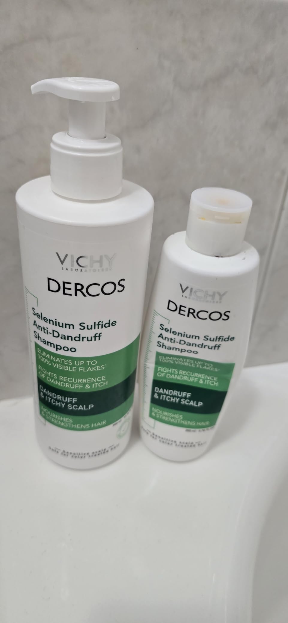 Dercos Selenium Sulfide Anti Dandruff Shampoo, Dry Scalp Treatment and Itch Relief. Prescription Strength Comparable to 2% Ketoconazole, for Mild to Severe Dandruff-Prone Hair & Flaky, Itchy Scalps - Customer Photo 1