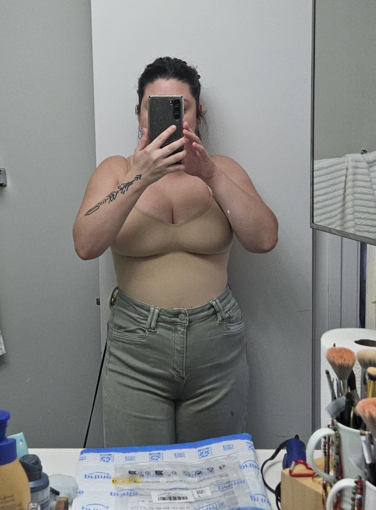 FeelinGirl Shapewear Bodysuit Tummy Control Seamless Sculpting Hip Enhancer Body Shaper for Women Customer Review FeelinGirl Shapewear Bodysuit Tummy Control Seamless Sculpting Hip Enhancer Body Shaper for Women - Customer Photo 1