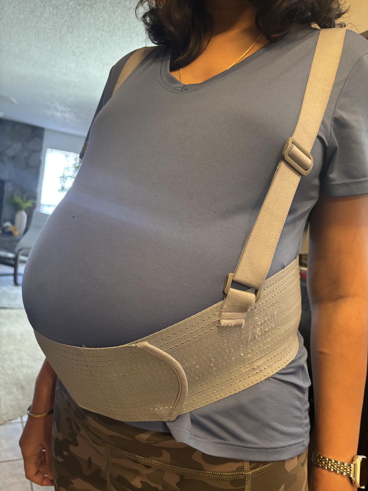 Belly Bands For Pregnant Women Maternity Belt Pregnancy Belly Support Band Adjustable Pregnancy Belt with Back Brace Straps (Gray, Medium) Customer Review Belly Bands For Pregnant Women Maternity Belt Pregnancy Belly Support Band Adjustable Pregnancy Belt with Back Brace Straps (Gray, Medium) - Customer Photo 4