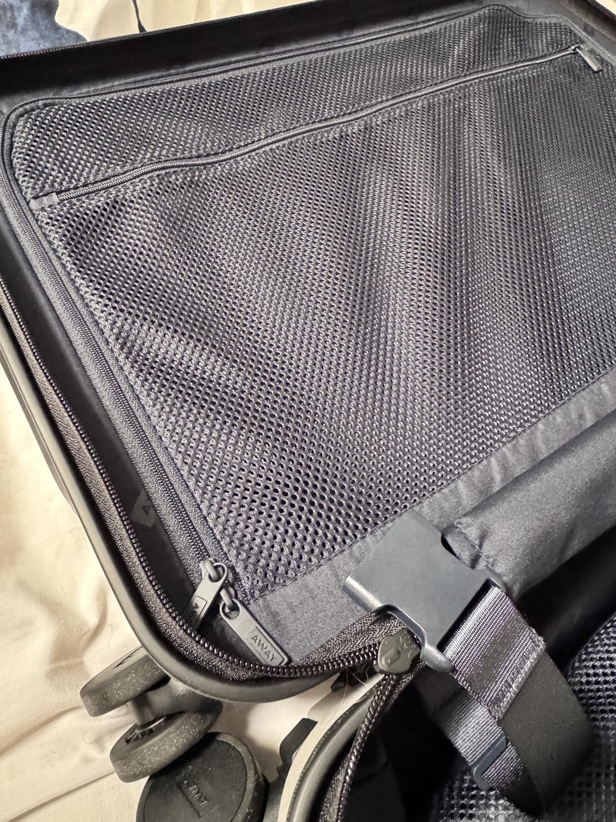 Away Carry-On Luggage, Lightweight Hardside Suitcase with Spinner Wheels, 22 Inch Airline Approved, TSA Lock, Navy Blue - Customer Photo 2