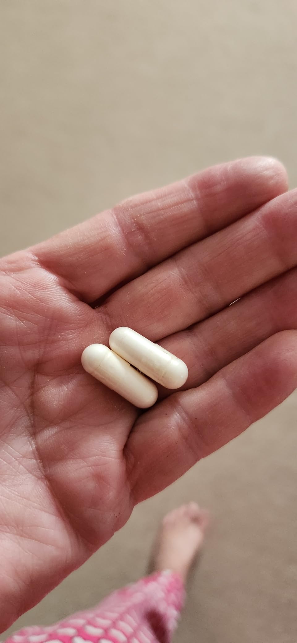 Pure Magnesium Glycinate 1,000mg, 300 Capsules | 100% Chelated for Max Absorption | Support for Sleep, Muscle, Heart & Nerve Health | Enhanced with Vitamin C | Only Uses Active Ingredients - Customer Photo 2