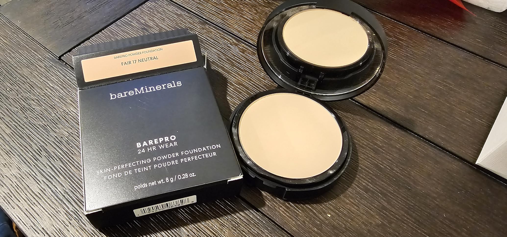 bareMinerals Barepro Skin-Perfecting Powder Foundation, Matte Pressed Powder Foundation Full Coverage with Plant-Based Squalene, Talc-Fee Pressed Powder Compact, Oil Control, Vegan Customer Review bareMinerals Barepro Skin-Perfecting Powder Foundation, Matte Pressed Powder Foundation Full Coverage with Plant-Based Squalene, Talc-Fee Pressed Powder Compact, Oil Control, Vegan - Customer Photo 3