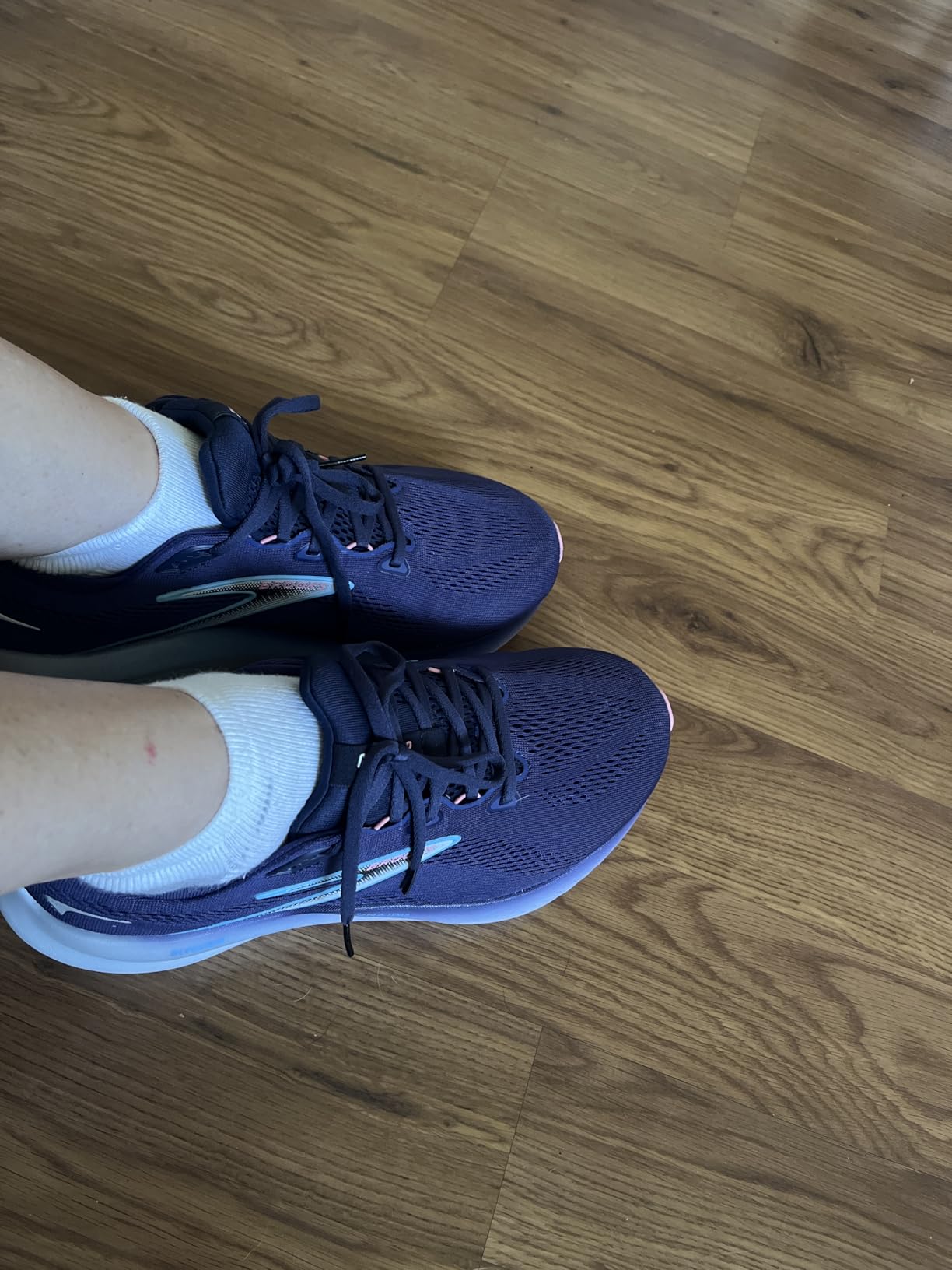 Brooks Women's Glycerin 22 Neutral Running Shoe - Customer Photo 4
