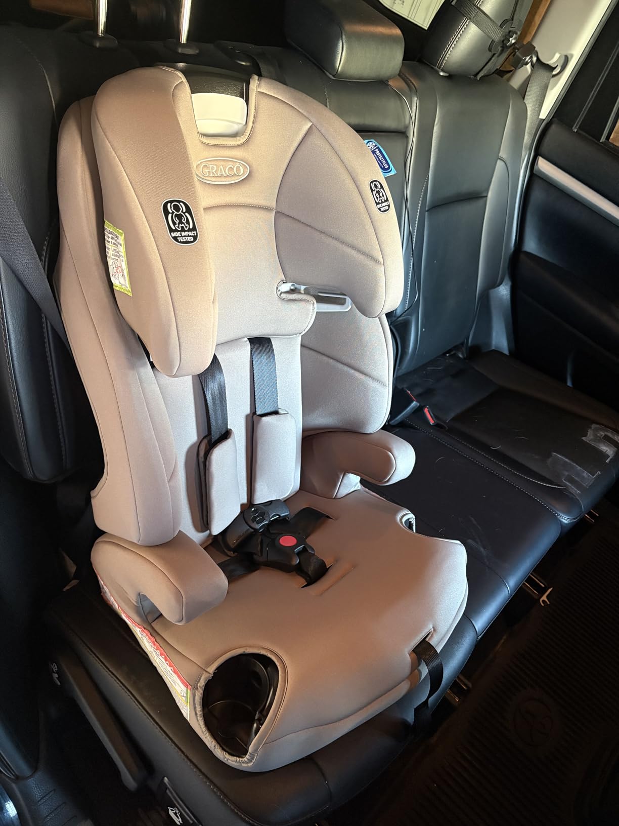 Graco Tranzitions 3-in-1 Harness Booster Car Seat, Forward Facing Car Seat, Highback, to Backless Booster, Cinder Customer Review Graco Tranzitions 3-in-1 Harness Booster Car Seat, Forward Facing Car Seat, Highback, to Backless Booster, Cinder - Customer Photo 2