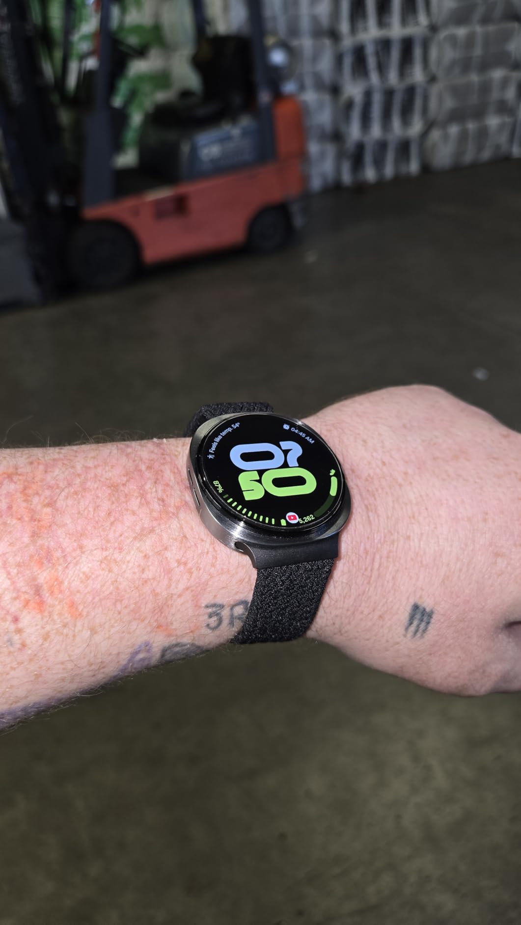 Samsung Galaxy Watch 8 Classic (2025) 46mm Bluetooth Smartwatch, Cushion Design, Rotating Bezel, Quick Button, Sleep Coaching, Running Coach, Energy Score, White [US Version, 2 Yr Warranty] - Customer Photo 2