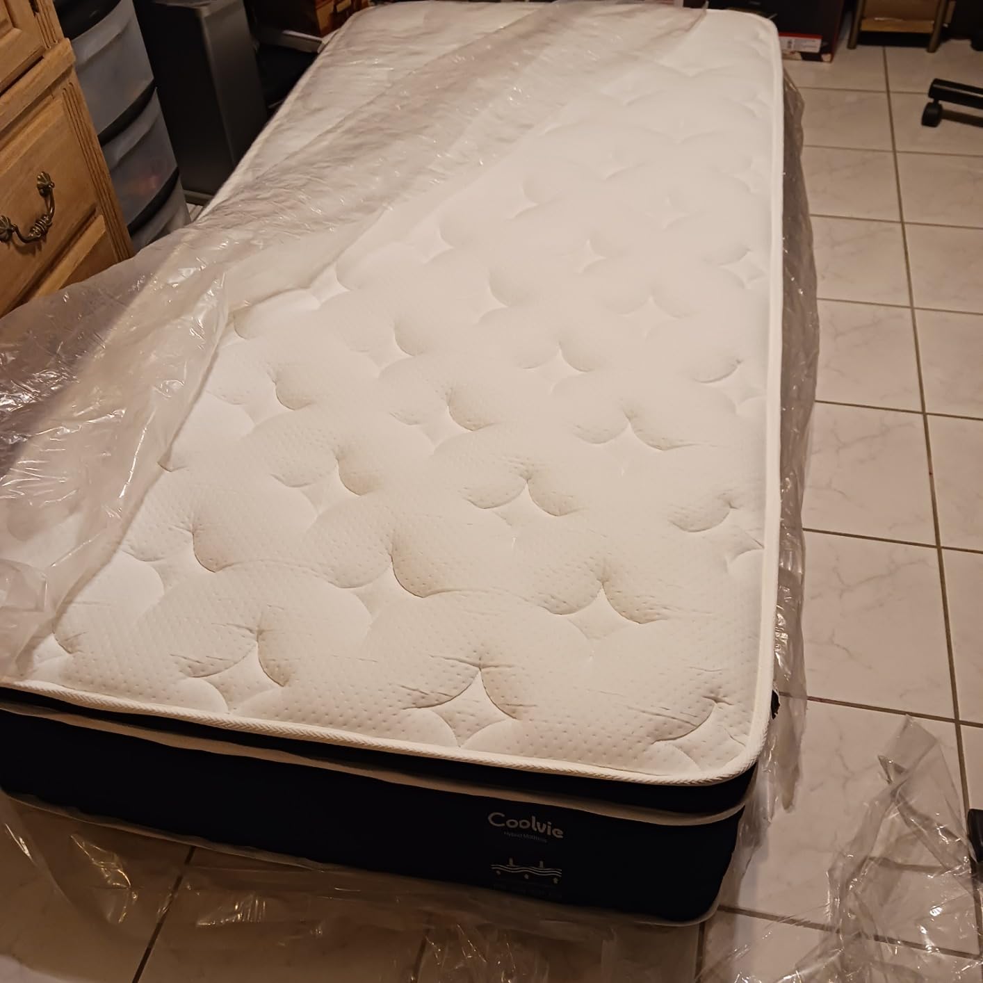 Coolvie California King Mattress in a box, Medium Firm 12 Inch Hybrid Cal King Mattress with Pocket Spring, Pressure Relief, Cooling, Personalized Support for Heavy People, CertiPUR-US® Certified Foam - Customer Photo 1
