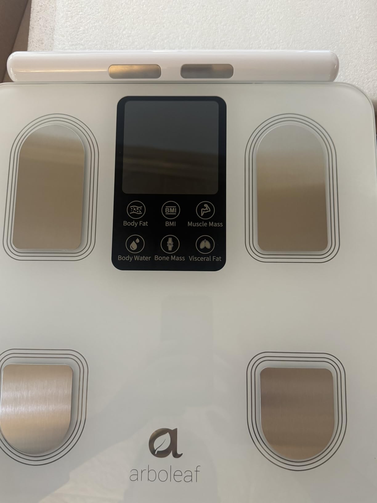 Arboleaf Scale for Body Weight, Smart Scale with BMI, Body Fat, Muscle Mass, 26 Metrics Full Body Composition Analyzer, 8-Electrode High Precision Digital Bathroom Scale, Bluetooth Sync, White - Customer Photo 2