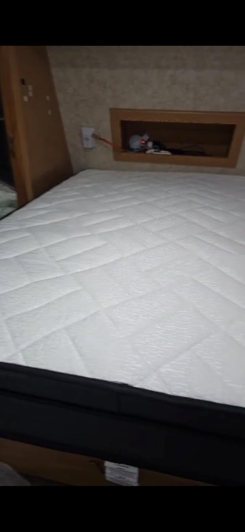 Sleepmax Firm Queen Mattress 14 Inch - Deep Sleep Hybrid Mattress Pain Relief - No Sagging Bed in a Box for Back Side Sleepers - Extra Support, Fiberglass-Free, CertiPUR-US Certified, 365-Night Trial - Customer Photo 1