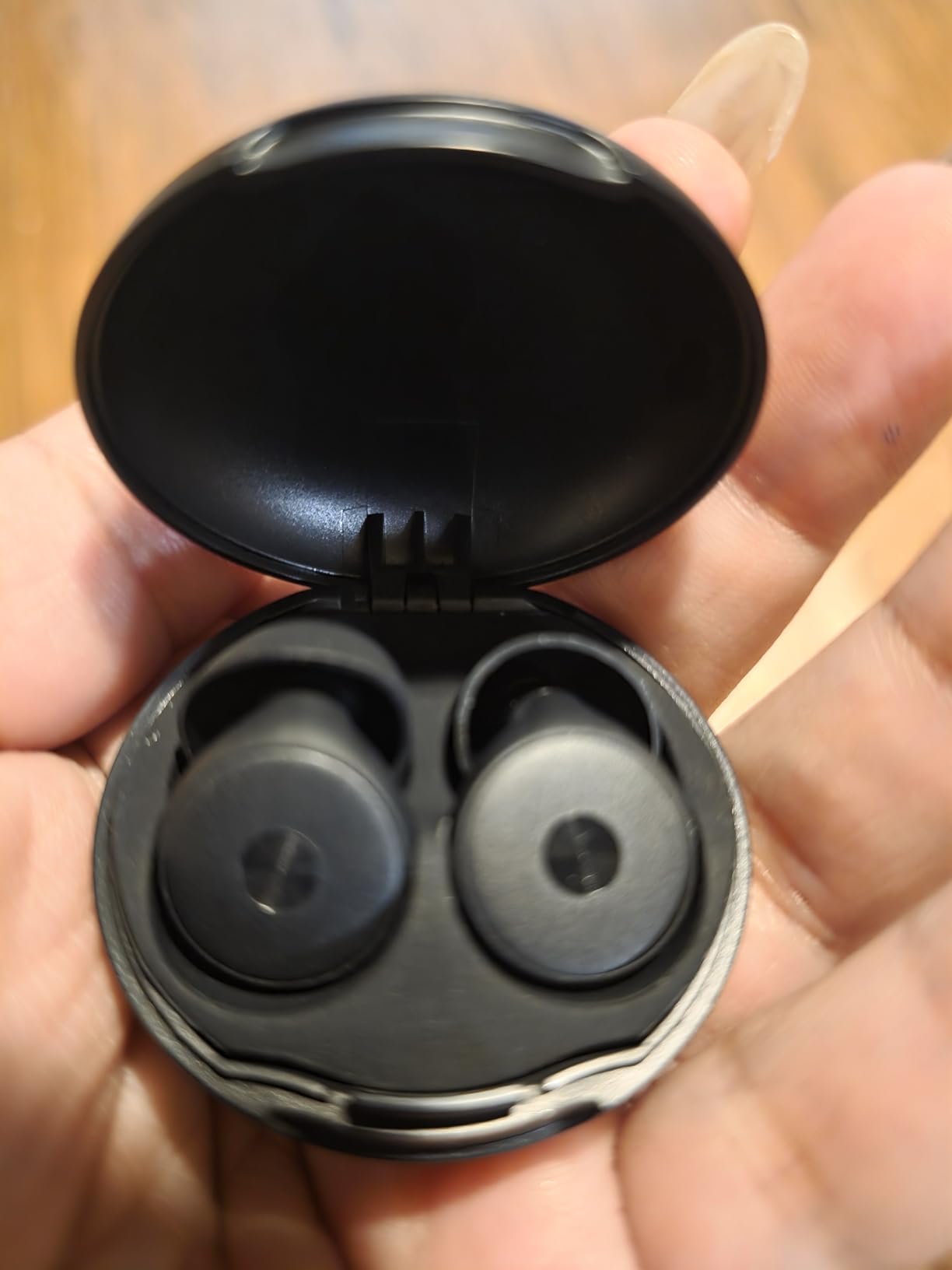 45dB Ear Plugs for Sleeping 0.1oz Ultra-Comfy Noise Cancelling Ear Plugs for Concerts, Deep Focus, Travel, Noise Reduction Ear Plug with 8 Ear Tips Reusable Earplugs with Carry Case Black - Customer Photo 1