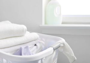 Best Laundry Detergent For Sensitive Skin: 8 Dermatologist-Tested Options