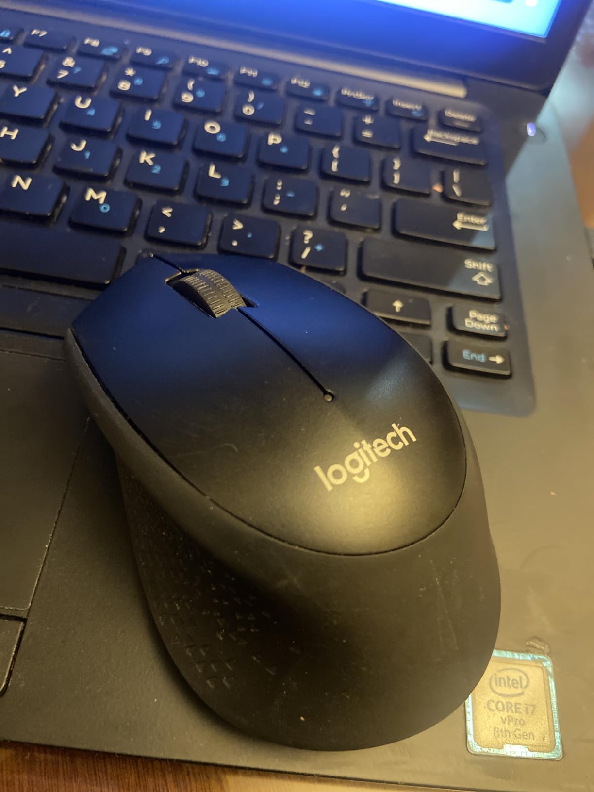 Logitech M330 SILENT Wireless Mouse, 2.4GHz with USB Receiver, Optical Tracking, Quiet & Lightweight, Long Battery Life, for PC, Mac, Laptop, Chromebook - Black - Customer Photo 2