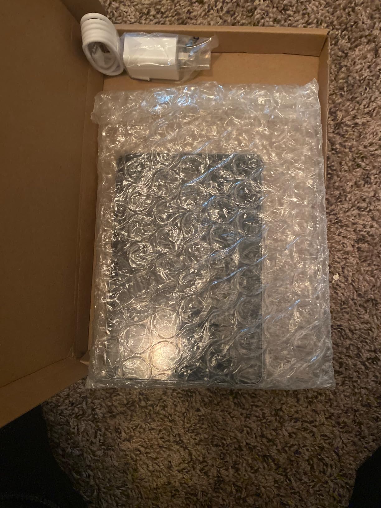 Apple iPad Mini 4 (32GB, Wi-Fi, Space Gray) (Renewed) Customer Review Apple iPad Mini 4 (32GB, Wi-Fi, Space Gray) (Renewed) - Customer Photo 2