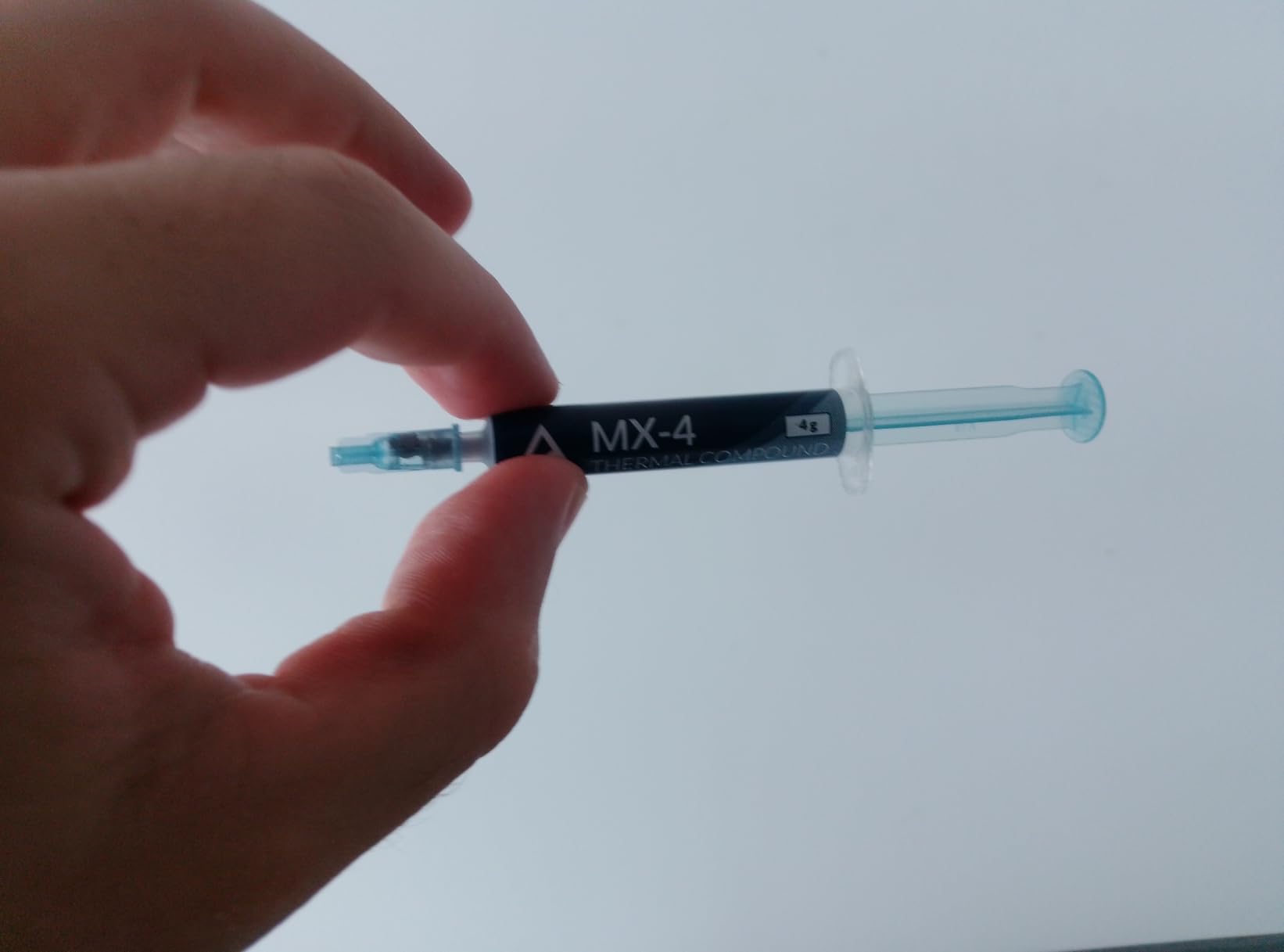 ARCTIC MX-4 (4 g) - Premium Performance Thermal Paste for All Processors (CPU, GPU - PC), Very high Thermal Conductivity, Long Durability, Safe Application, Non-Conductive - Customer Photo 1
