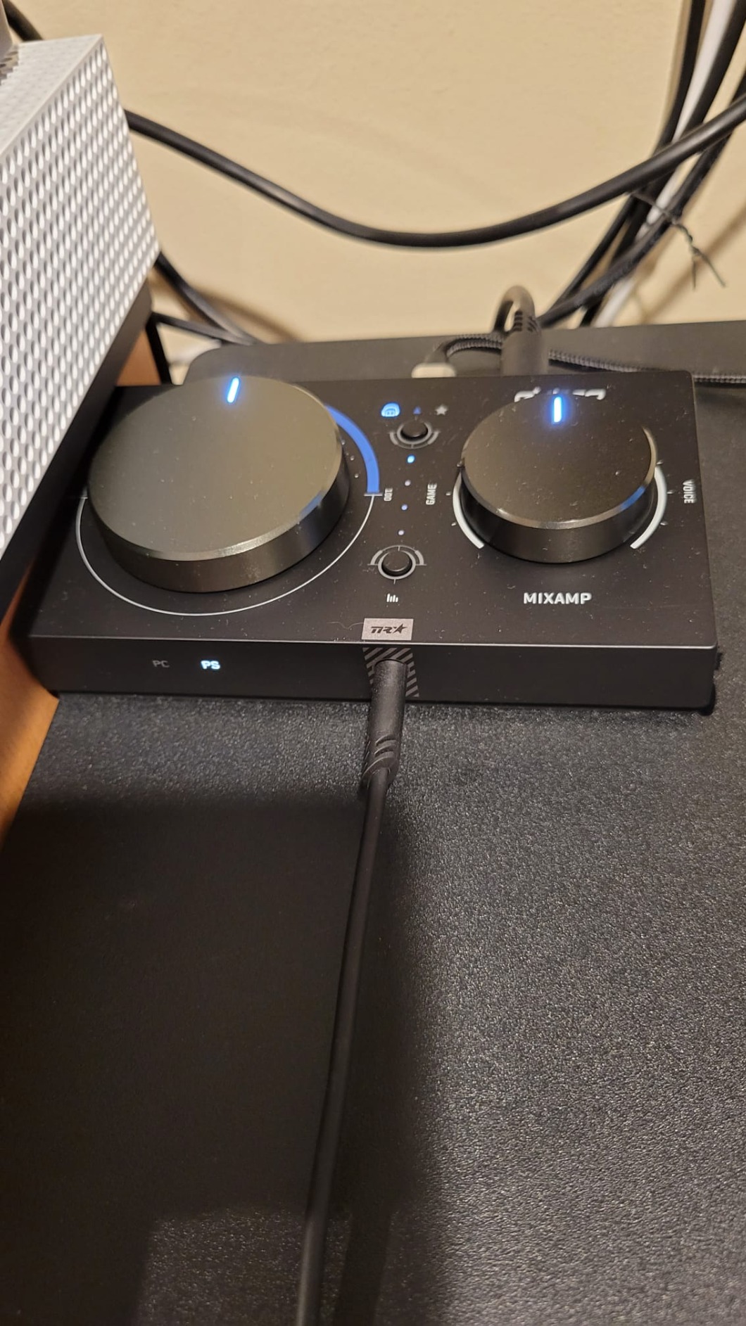 ASTRO Gaming MixAmp Pro TR with Dolby Audio for PS5, PS4, Gaming PC, Mac, Includes Storage Pouch, Bulk Packaging Customer Review ASTRO Gaming MixAmp Pro TR with Dolby Audio for PS5, PS4, Gaming PC, Mac, Includes Storage Pouch, Bulk Packaging - Customer Photo 2