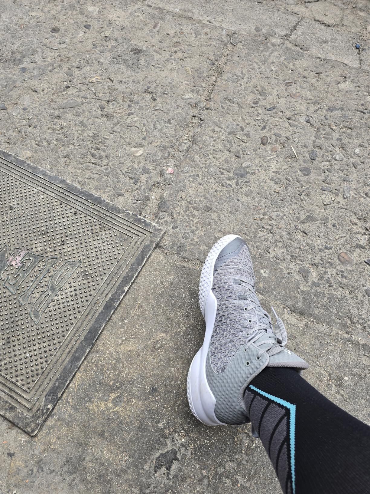 PEAK High Top Mens Basketball Shoes Streetball Master Breathable Outdoor Sneakers Cushioning Shoes for Fitness - Customer Photo 1
