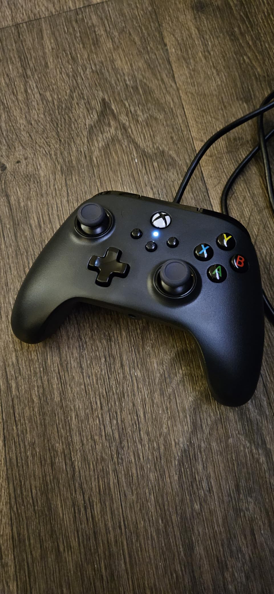 PowerA Wired Controller For Xbox Series X|S - Black, Gamepad, Video Game Controller Works with Xbox One Customer Review PowerA Wired Controller For Xbox Series X|S - Black, Gamepad, Video Game Controller Works with Xbox One - Customer Photo 1
