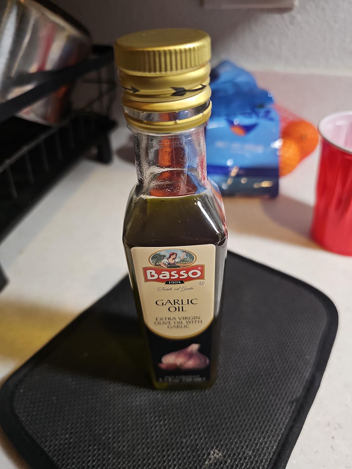 BASSO 1904 - Garlic Oil, Infused Premium Extra Virgin Olive Oil, 8.5 Fl Oz (250 ml), Cooking, Dipping, Dressing, and Tasting - Customer Photo 1