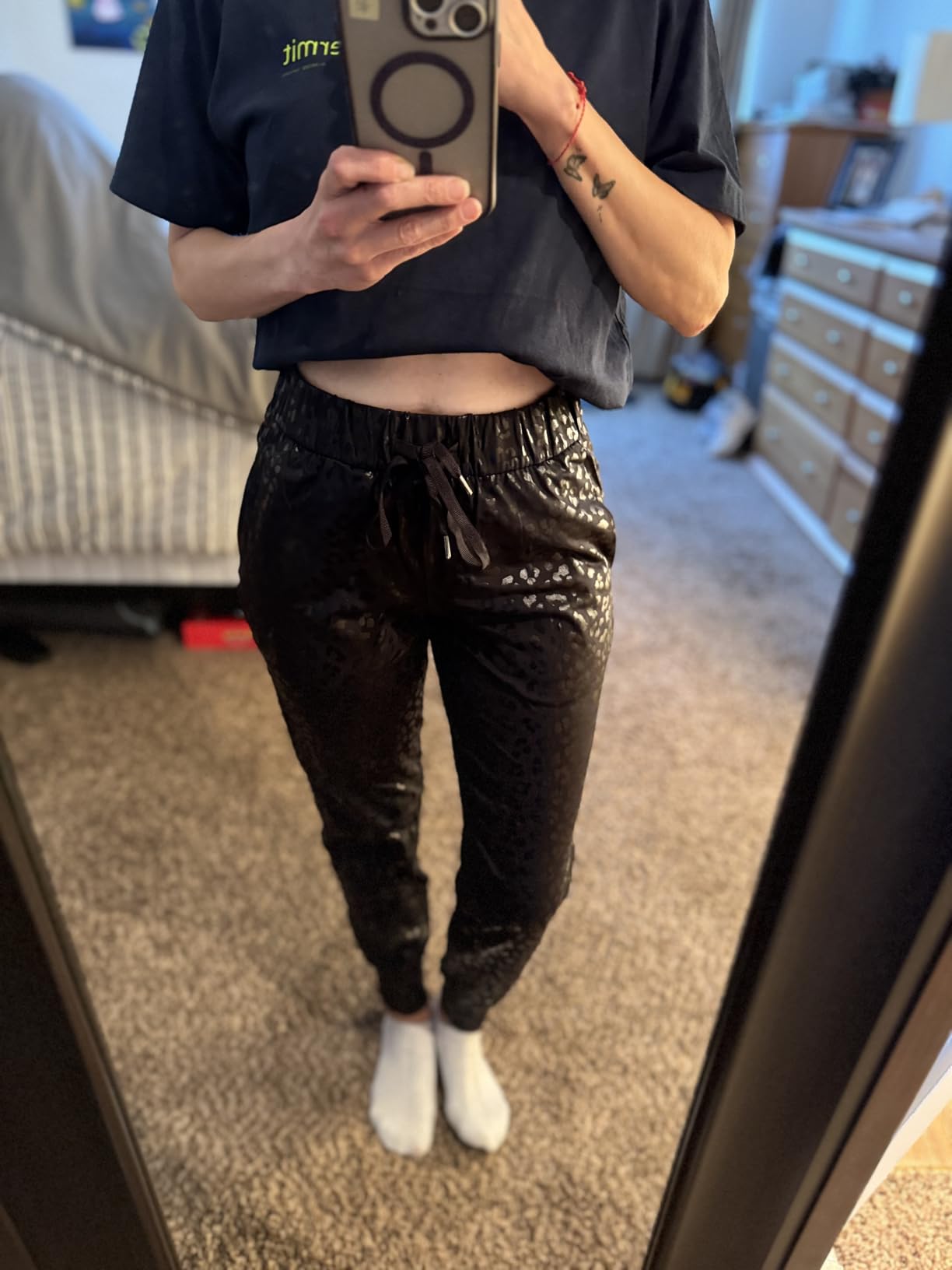 SANTINY Women's Joggers Pants Pockets Drawstring Running Sweatpants for Women Lounge Workout Jogging(Black_M) - Customer Photo 2
