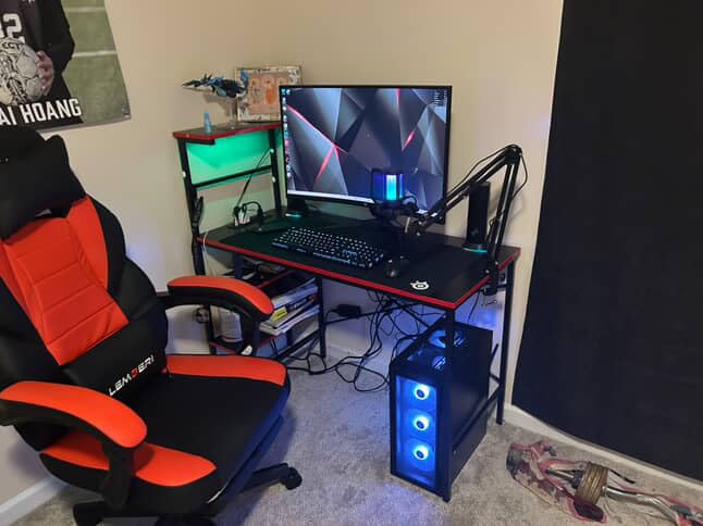 Bestier Gaming Desk with LED Lights, 44 Inch PC Gamer Desk for Small Spaces, Computer Desk with Reversible Storage Shelves & Side Storage Bag (Black 3D Carbon Fiber) - Customer Photo 5