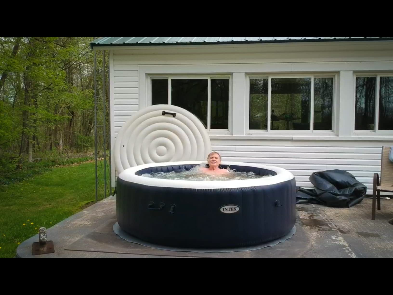 INTEX 28431EP PureSpa Plus Bubble Massage Spa Set: Includes Energy Efficient Spa Cover –2 Headrests – LED Light – 6 Person Capacity – 85 INTEX 28431EP PureSpa Plus Bubble Massage Spa Set: Includes Energy Efficient Spa Cover –2 Headrests – LED Light – 6 Person Capacity – 85