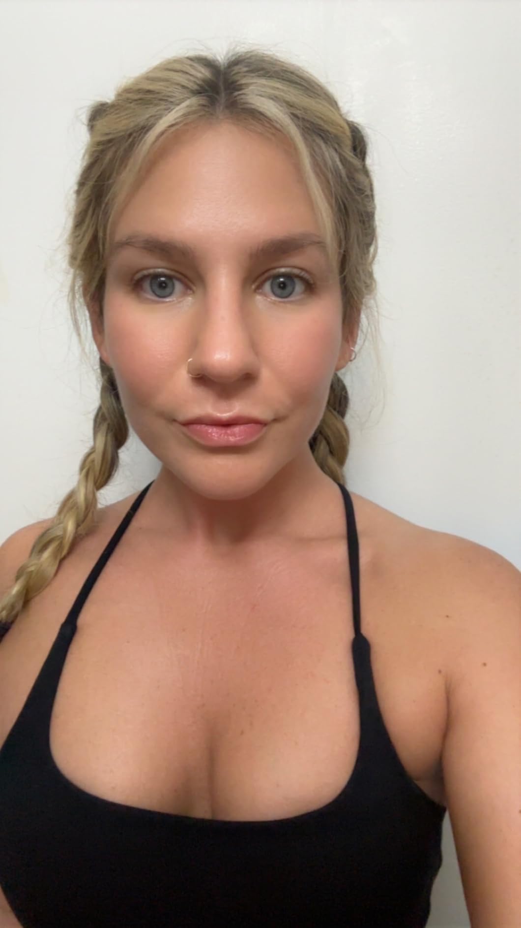 Beauty by Earth Self Tanning Drops for Face - Light customer photo 2
