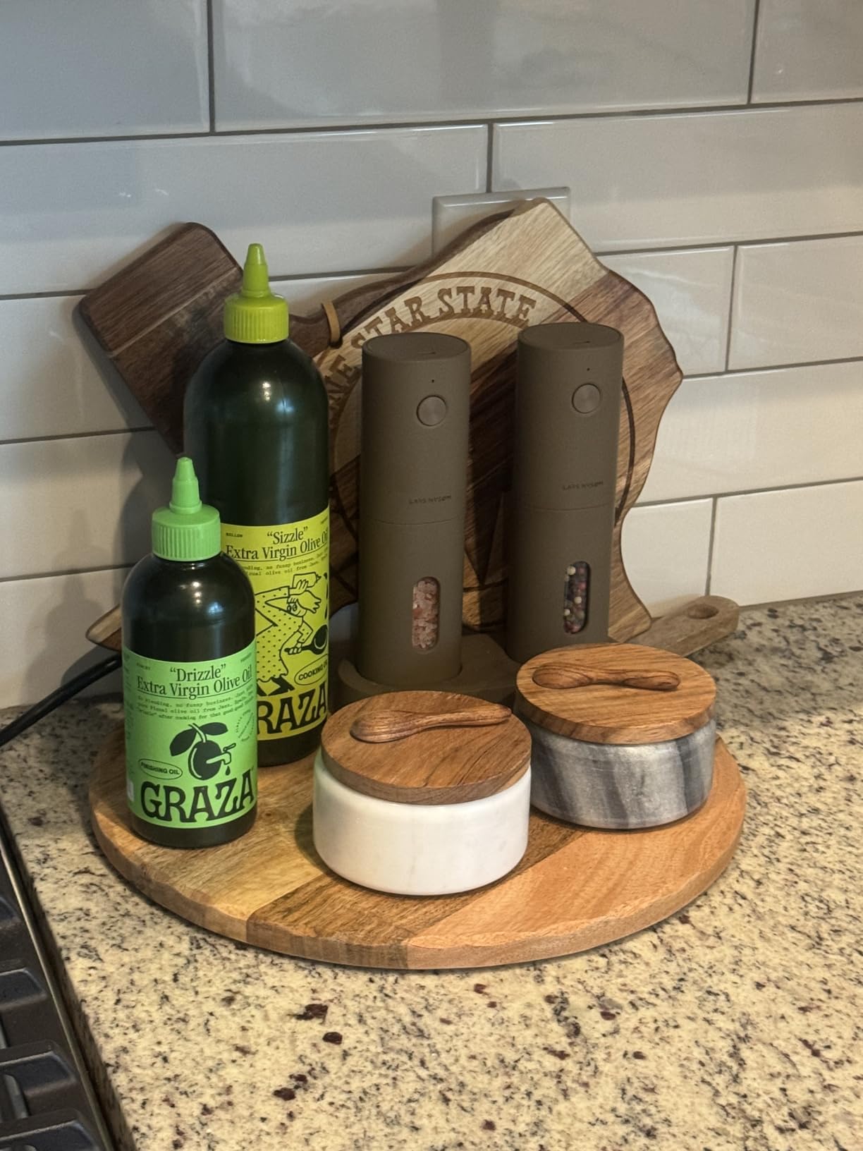 Graza Sizzle Extra Virgin Olive Oil, Cooking Oil - High Polyphenol Peak Harvest EVOO Cooking Oil in a Squeeze Bottle - Single Origin Olive Oils from Spain - 25.3 Fl Oz (750ml) - Customer Photo 2