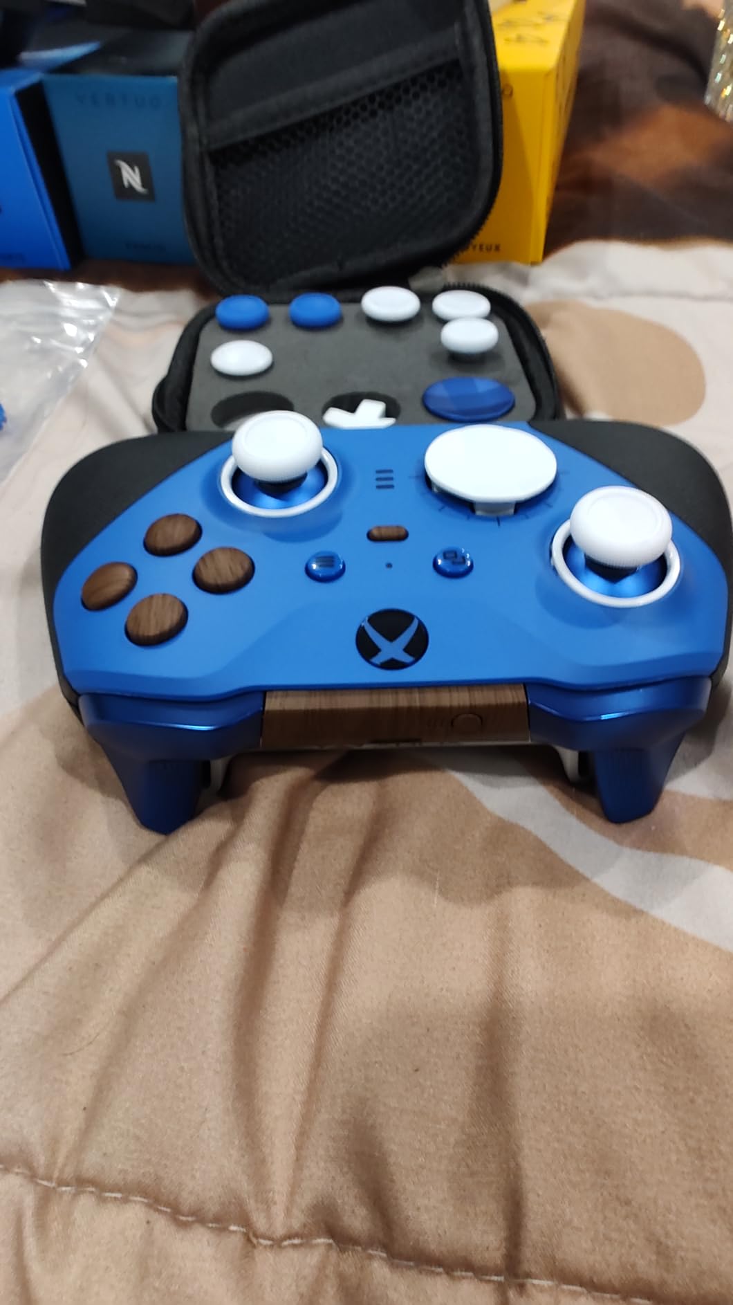 Xbox Elite Series 2 Core Wireless Gaming Controller – White Series X|S, One, Windows PC, Android, and iOS Customer Review Xbox Elite Series 2 Core Wireless Gaming Controller – White Series X|S, One, Windows PC, Android, and iOS - Customer Photo 1