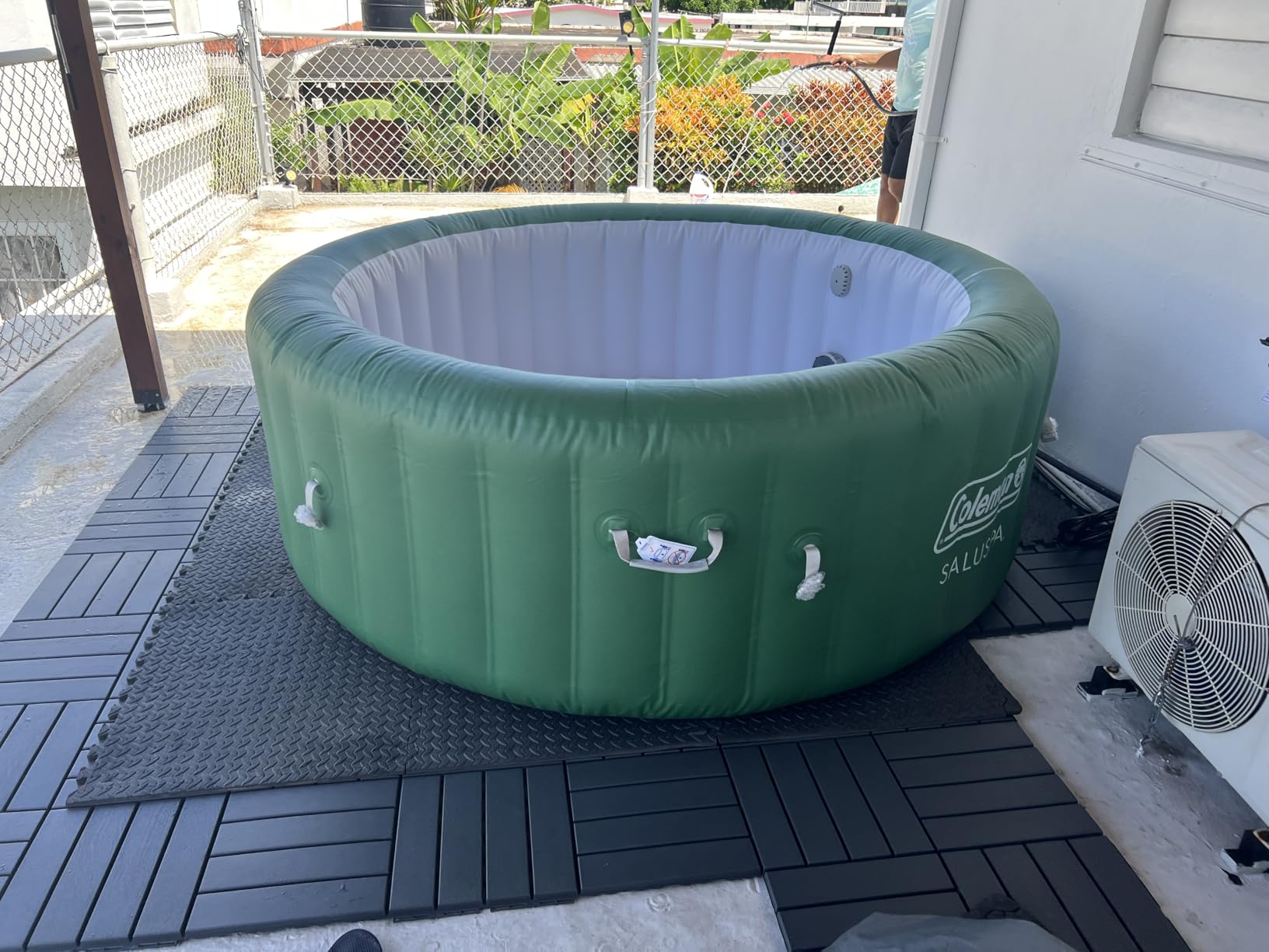 Bestway Coleman Palm Springs 4 to 6 Person EnergySense Smart AirJet Plus Inflatable Hot Tub Outdoor Spa with 140 AirJets and Insulated Cover Customer Review Bestway Coleman Palm Springs 4 to 6 Person EnergySense Smart AirJet Plus Inflatable Hot Tub Outdoor Spa with 140 AirJets and Insulated Cover - Customer Photo 2