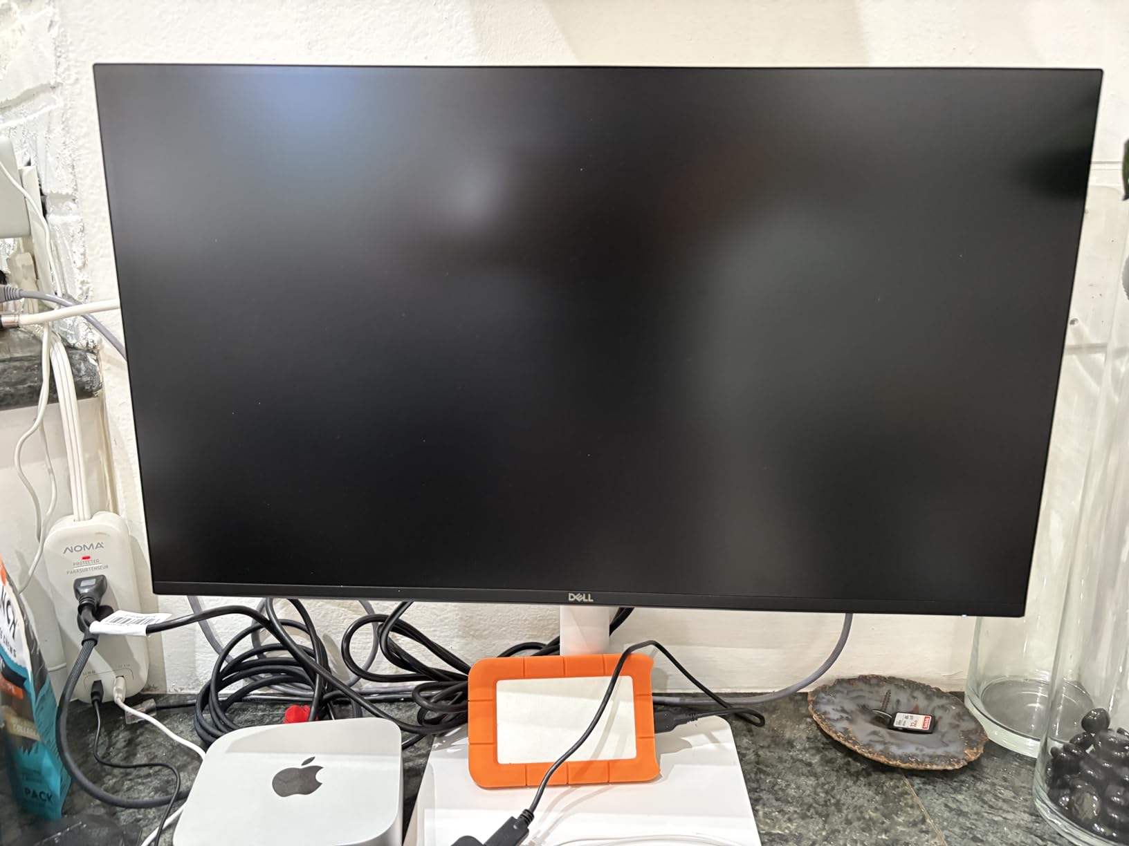 Dell S2425HS Monitor - 23.8 Inch, FHD (1920x1080) Display, 100Hz Refresh Rate 1500:1 Contrast Ratio, TÜV Rheinland Eye Comfort 4 Star, Integrated 2x5W Speaker, Height/Tilt/Swivel/Pivot - Ash White - Customer Photo 2