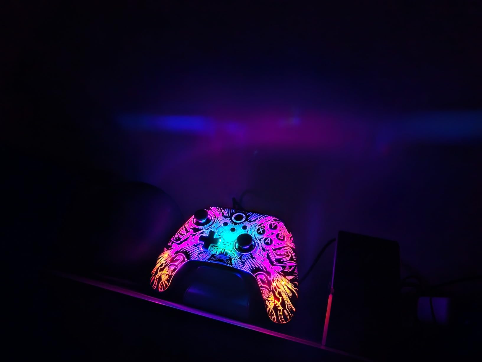 PowerA FUSION Pro Wireless Controller for Xbox Series X|S with Lumectra, RGB lighting, hidden design, adjustable height thumbsticks, Hall Effect modules, pro gaming controller, low latency wireless, mappable buttons, works with Xbox One and Windows 10/11 Customer Review PowerA FUSION Pro Wireless Controller for Xbox Series X|S with Lumectra, RGB lighting, hidden design, adjustable height thumbsticks, Hall Effect modules, pro gaming controller, low latency wireless, mappable buttons, works with Xbox One and Windows 10/11 - Customer Photo 1