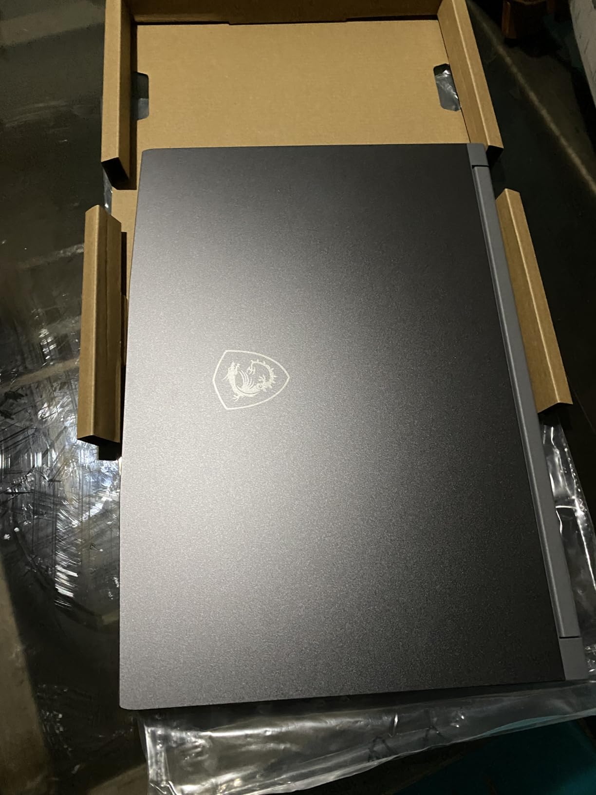 MSI Thin 15 15.6 MSI Thin 15 15.6