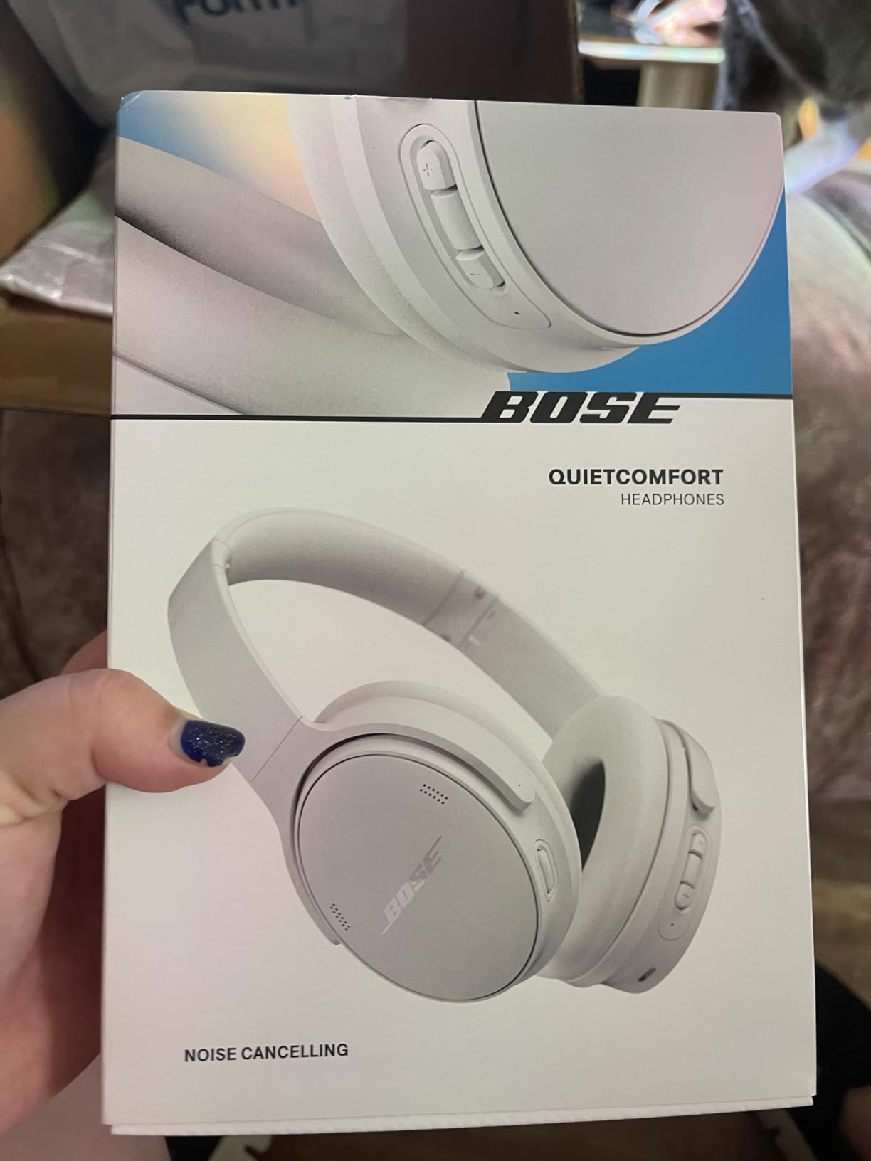 Bose QuietComfort Headphones - Wireless Bluetooth, Active Over Ear Noise Cancelling, USB-C Charging, Deep Bass, Up to 24 Hours of Playtime (Twilight Blue - Limited Edition Color) customer photo 2